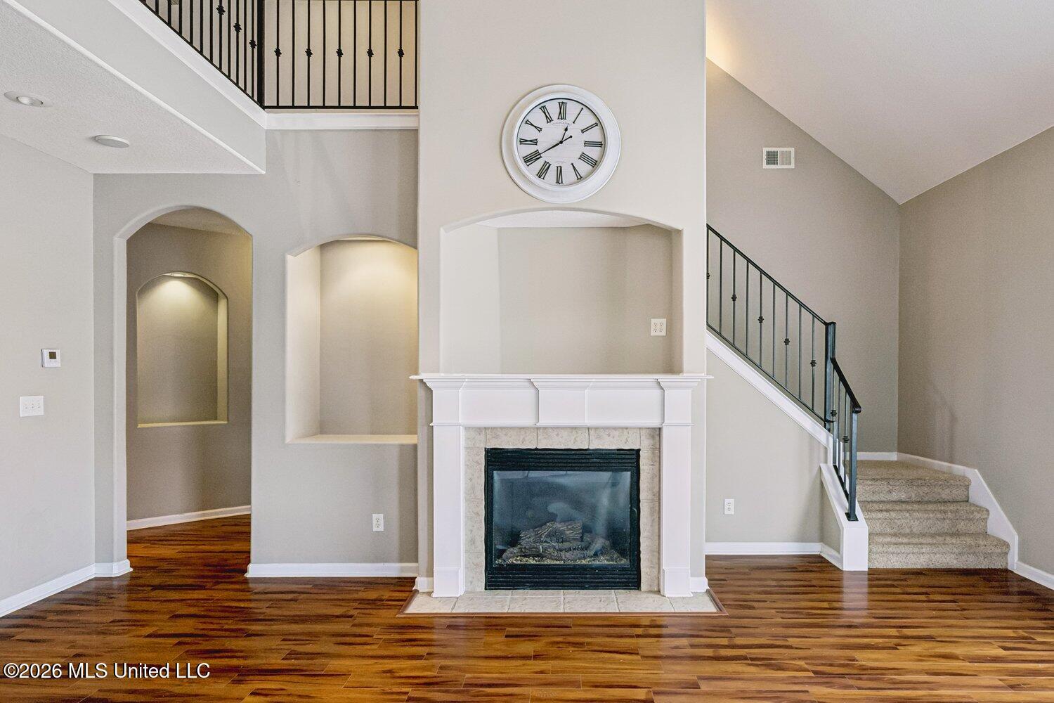7049 Windswept Lane Property Photo 8