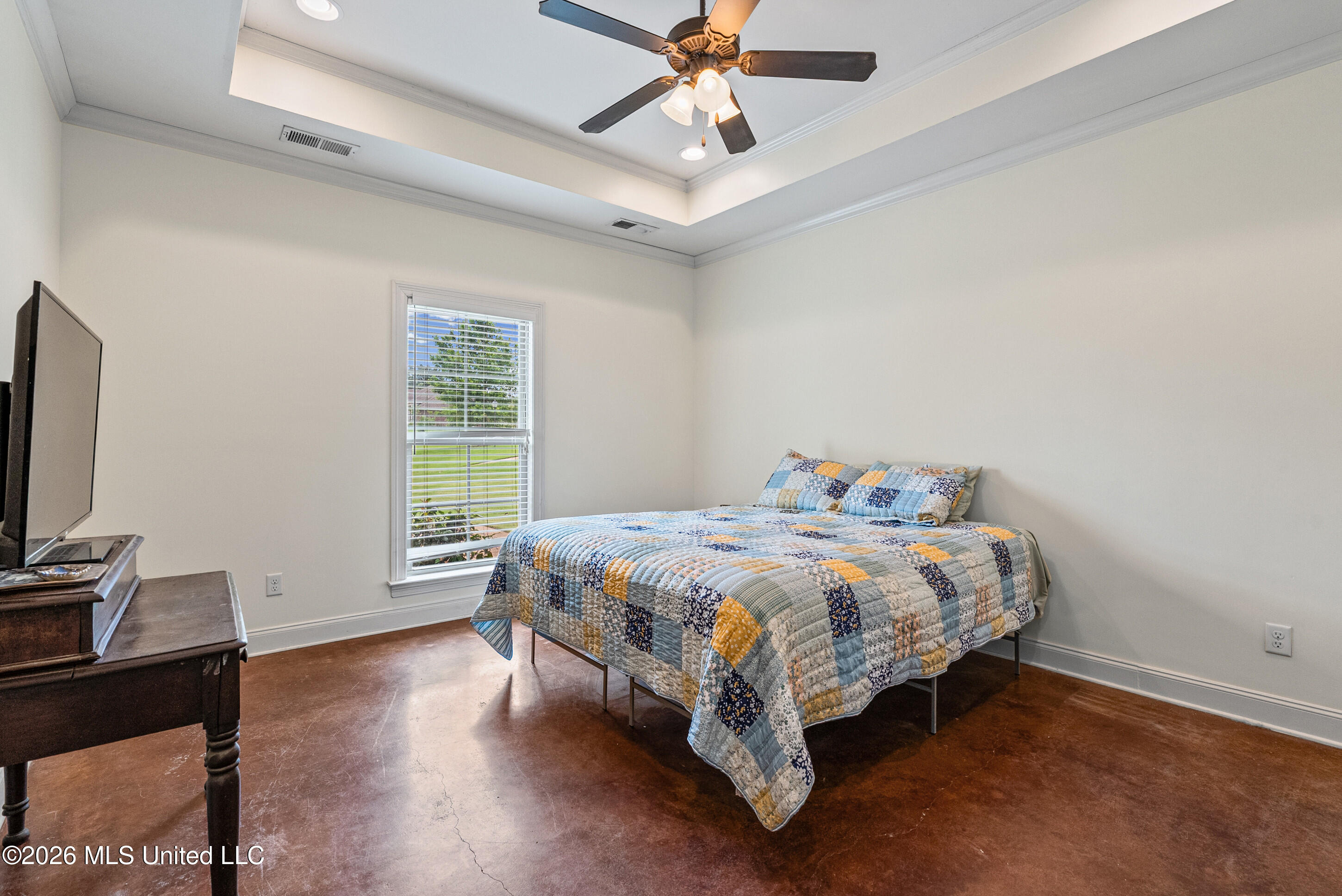 111 London Cove Property Photo 10
