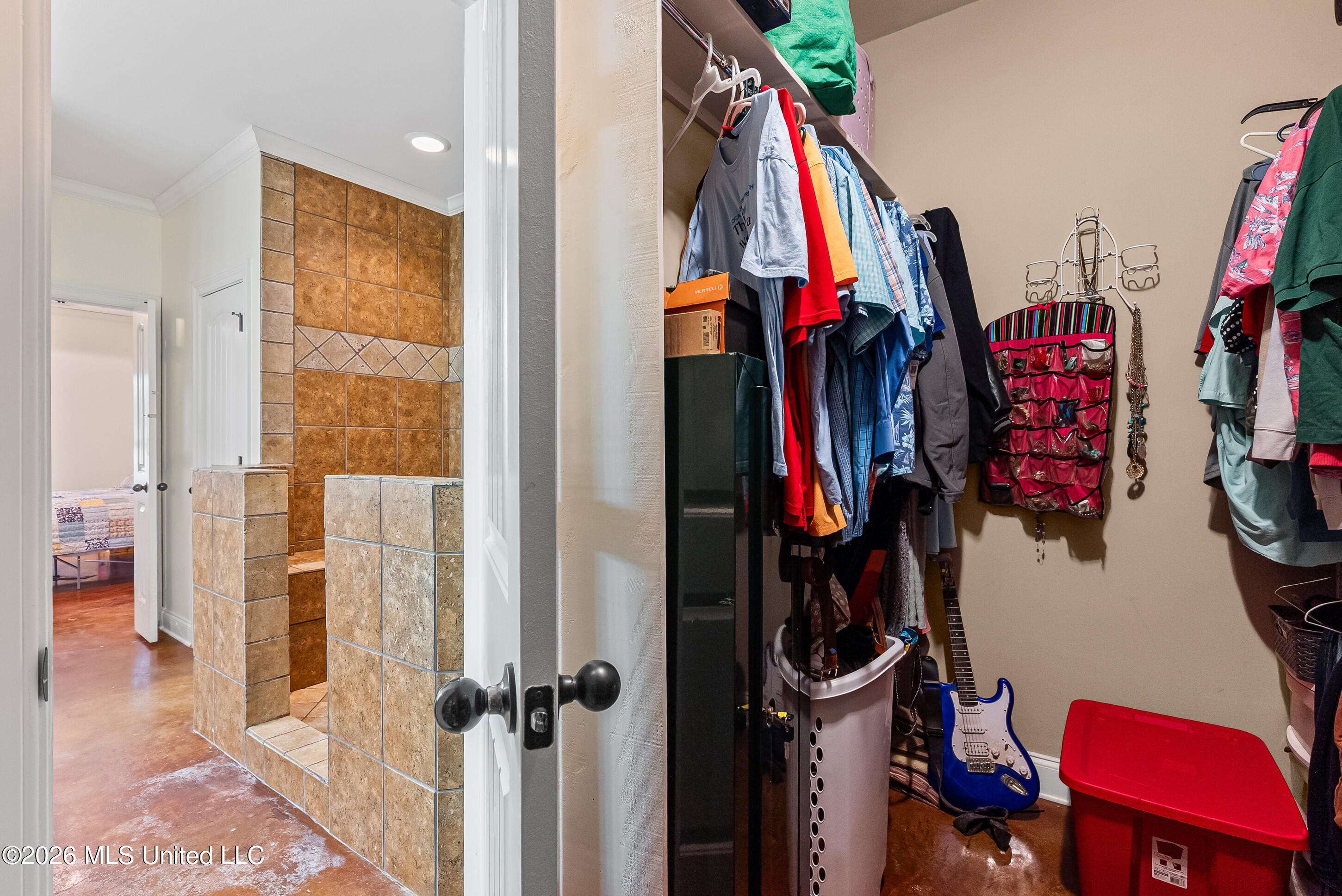 111 London Cove Property Photo 15