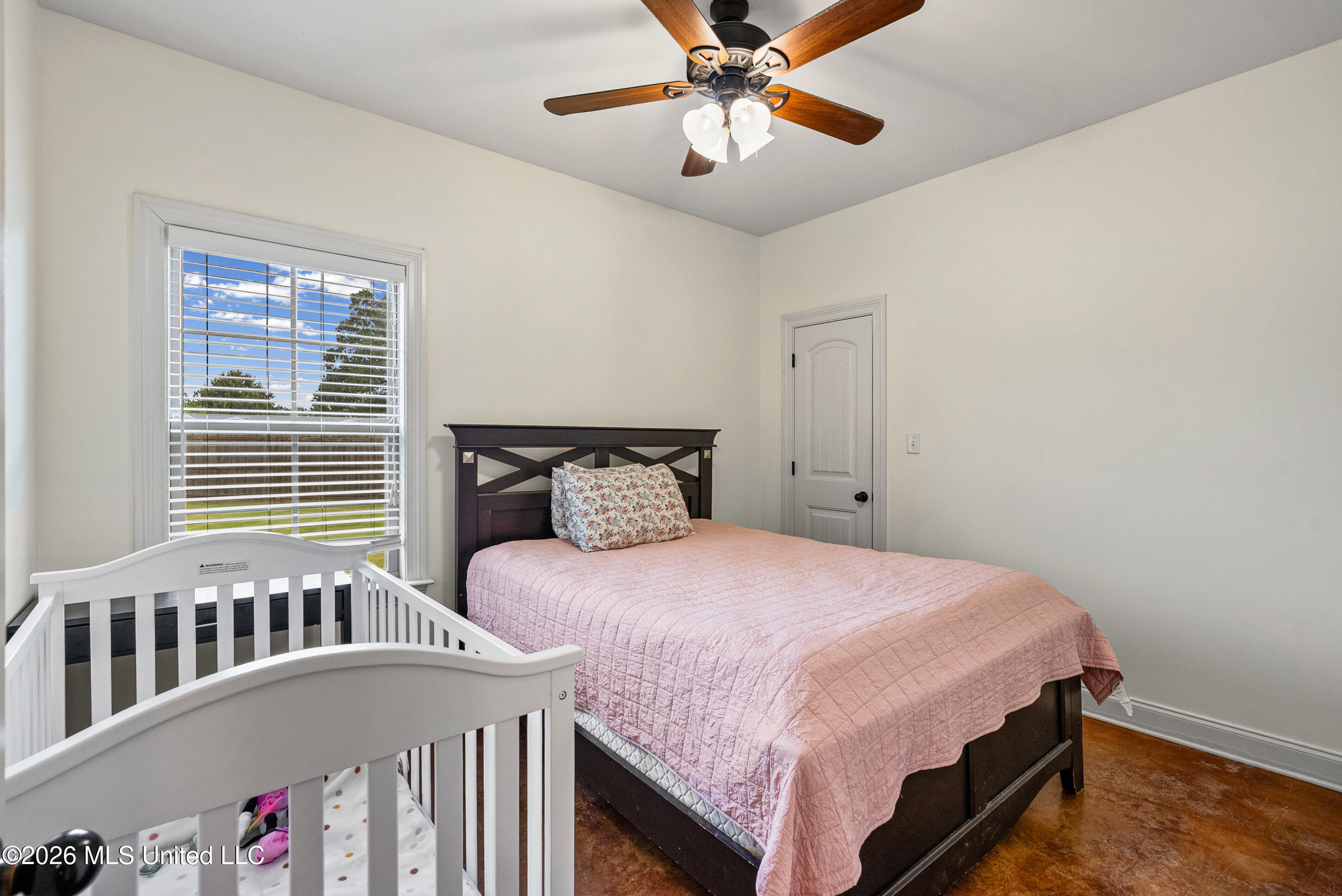 111 London Cove Property Photo 19