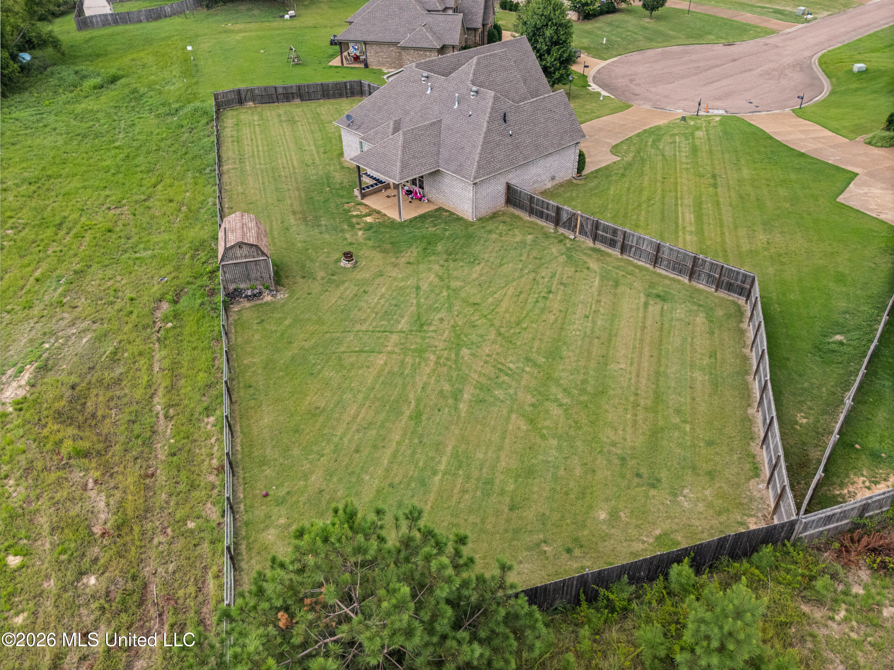 111 London Cove Property Photo 29