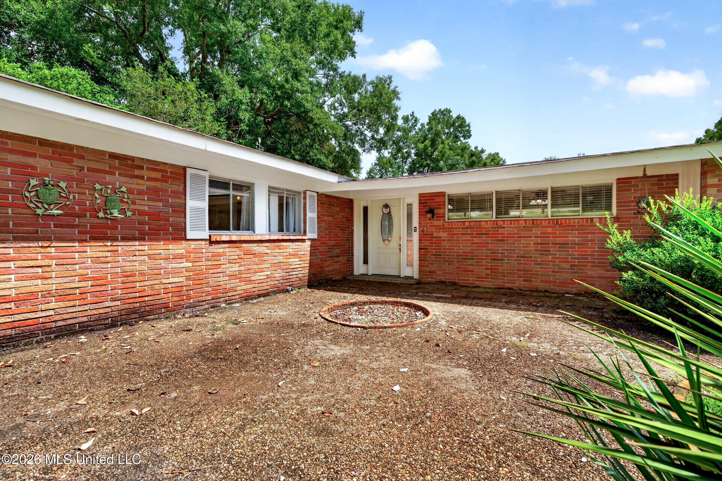 808 Pecan Lane Property Photo 7