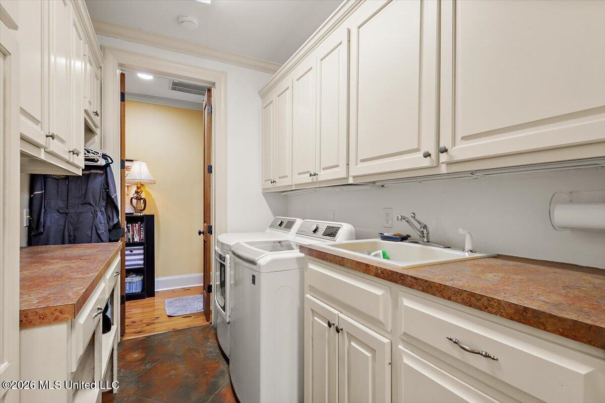 341 Johnstone Drive Property Photo 41