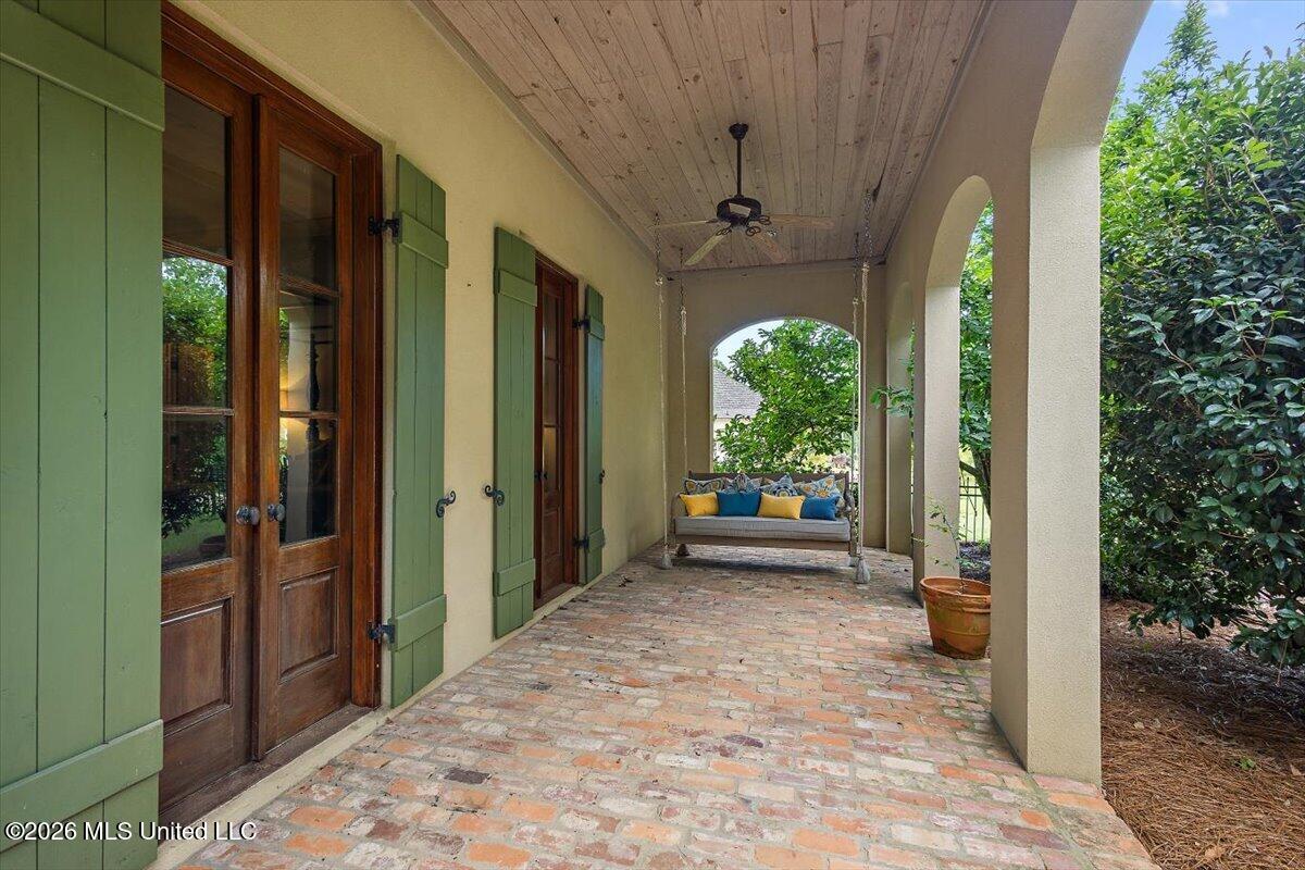 341 Johnstone Drive Property Photo 43