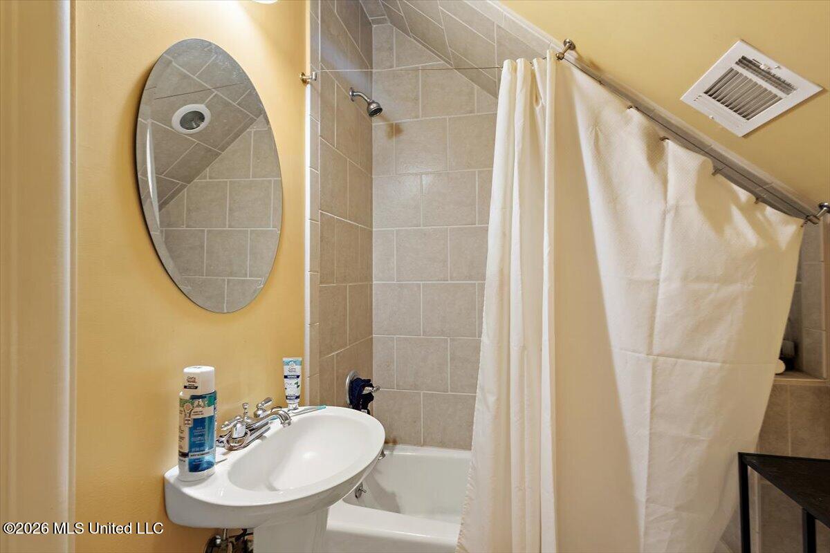 341 Johnstone Drive Property Photo 48