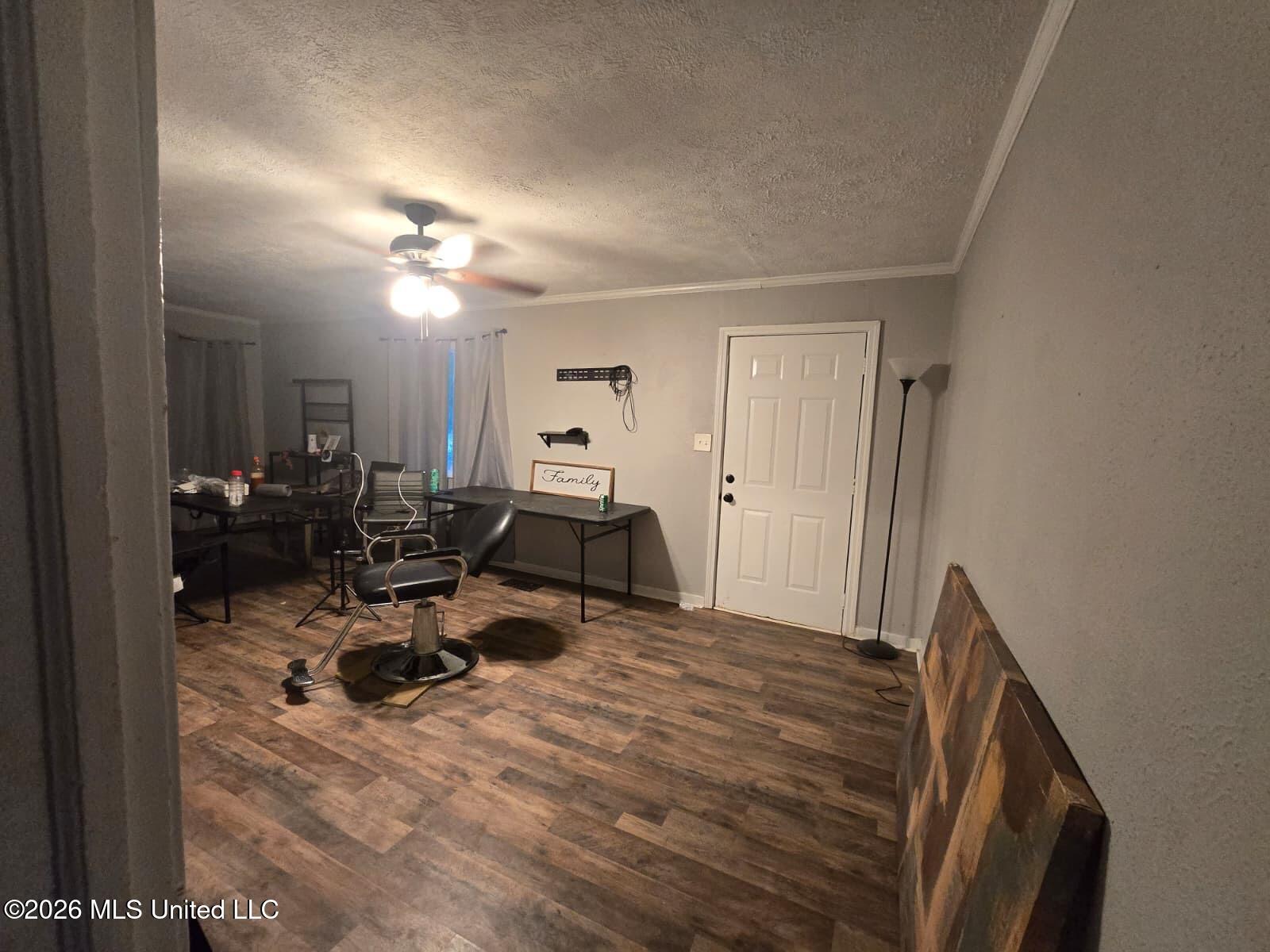 225 Richard Circle Property Photo 5