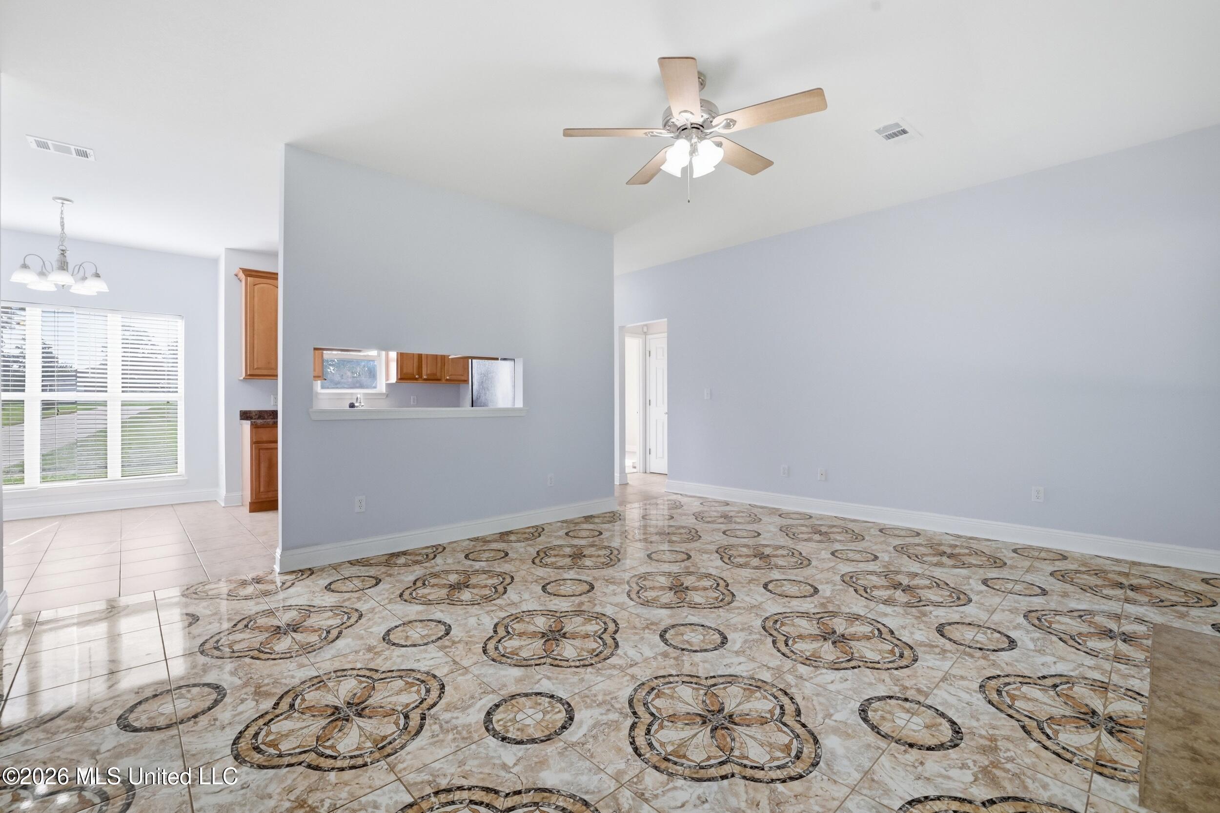 21549 W Edgewood Drive Property Photo 16