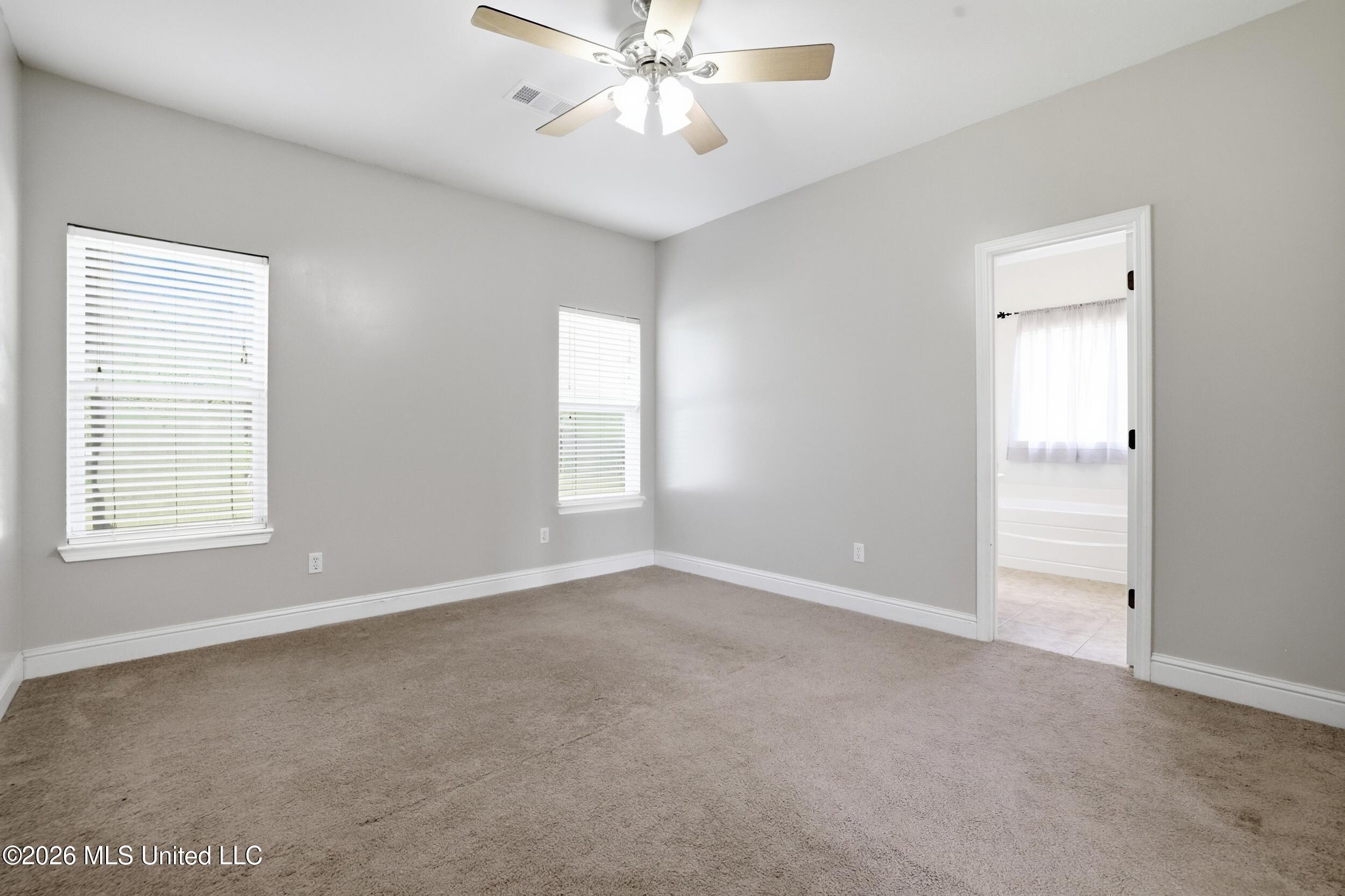 21549 W Edgewood Drive Property Photo 18