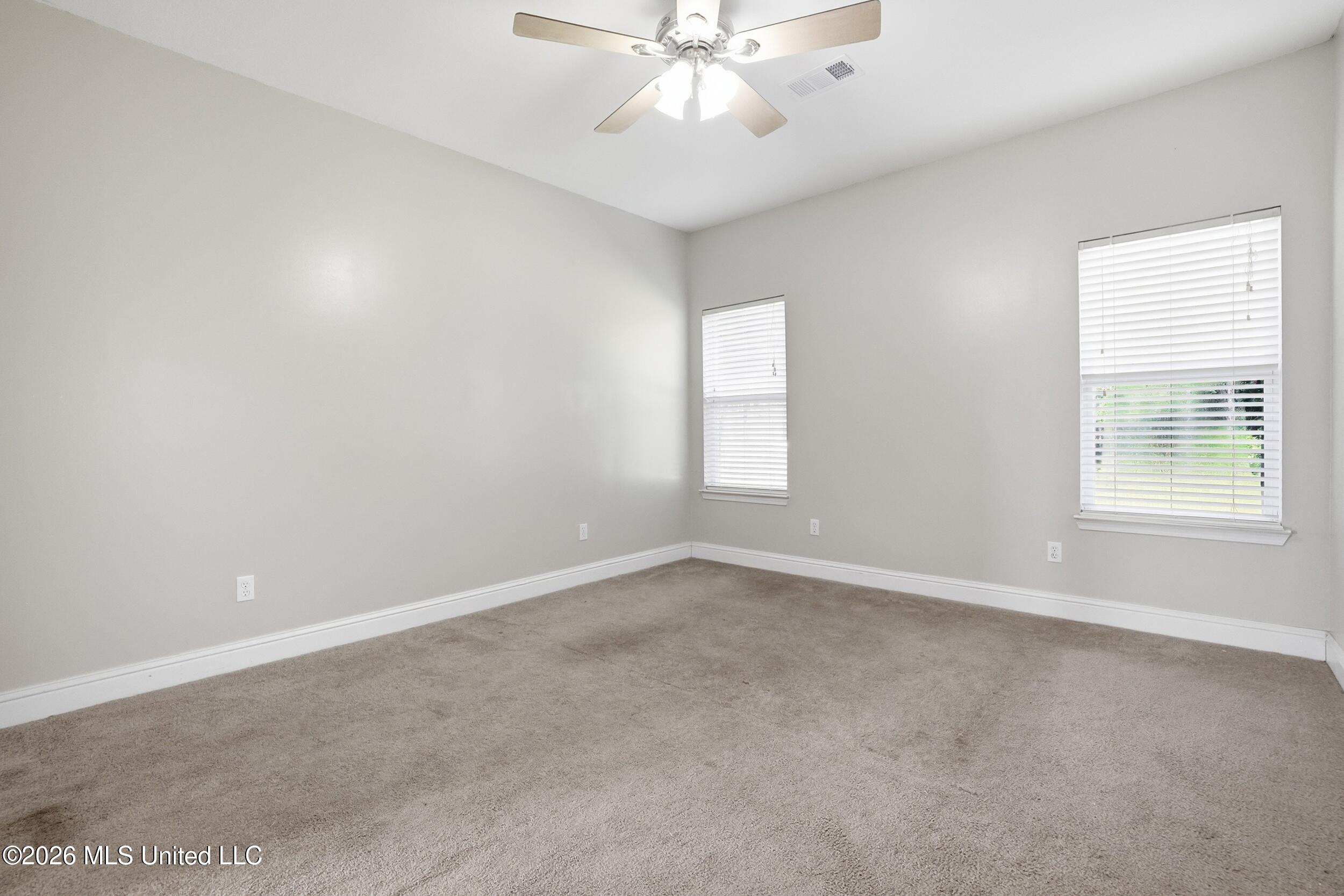 21549 W Edgewood Drive Property Photo 24