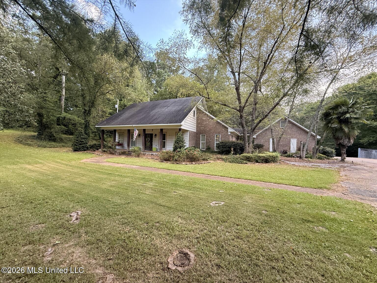 9739 Springridge Road Property Photo 2