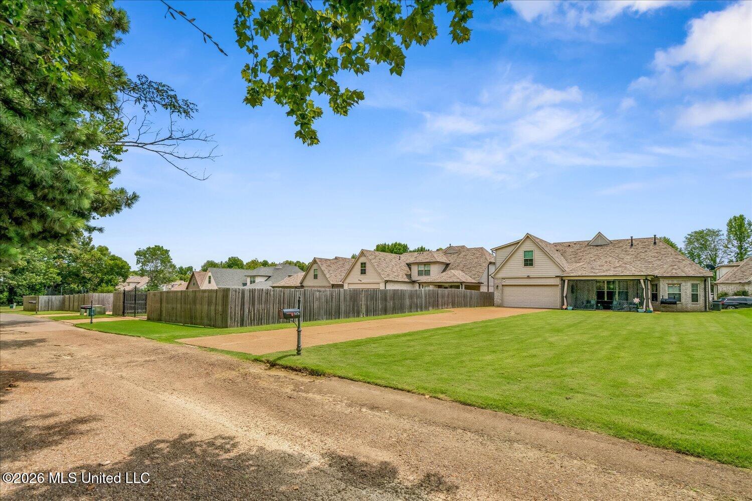5476 Stonecrest Drive Property Photo 32