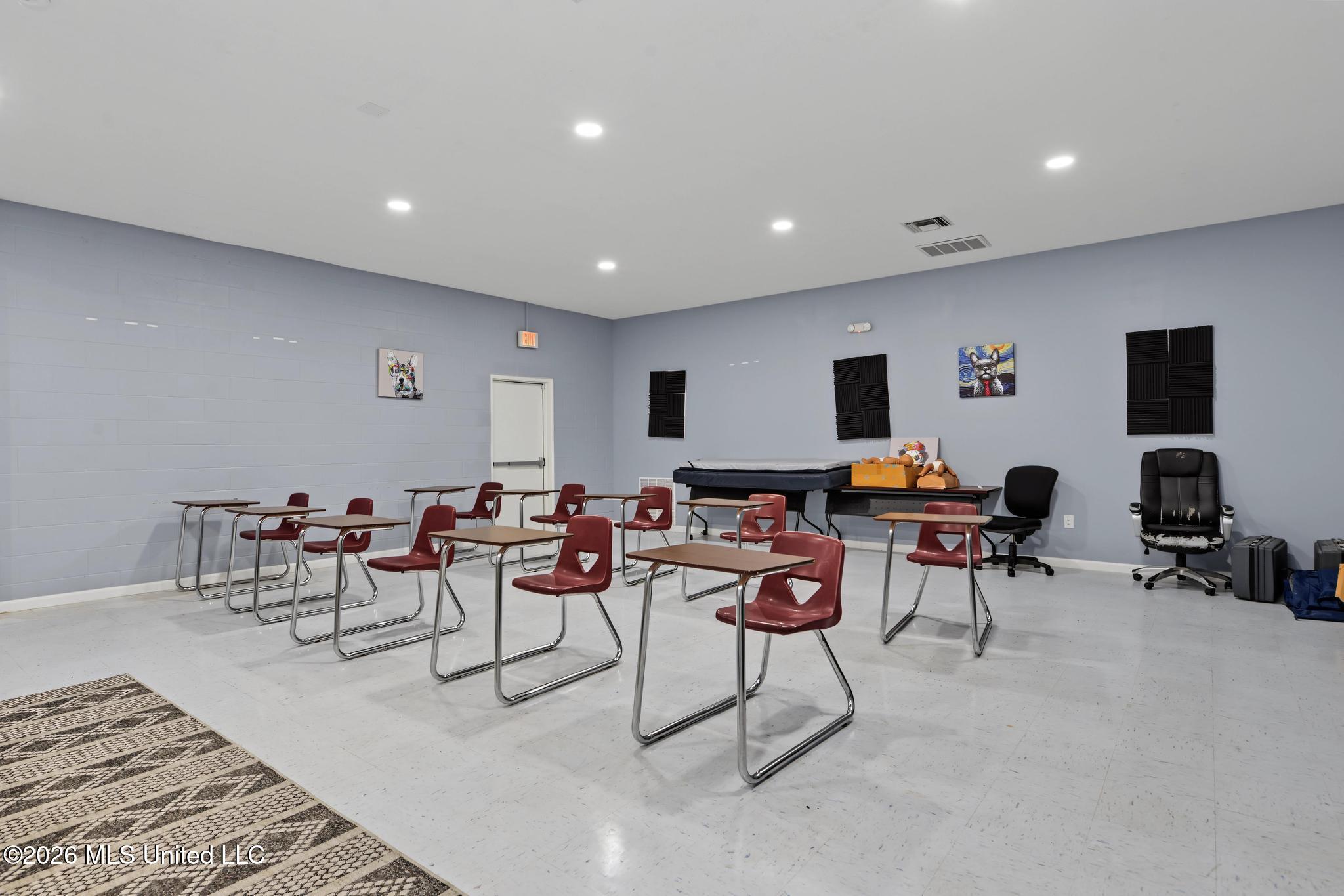 12451 Dedeaux Road Property Photo 10