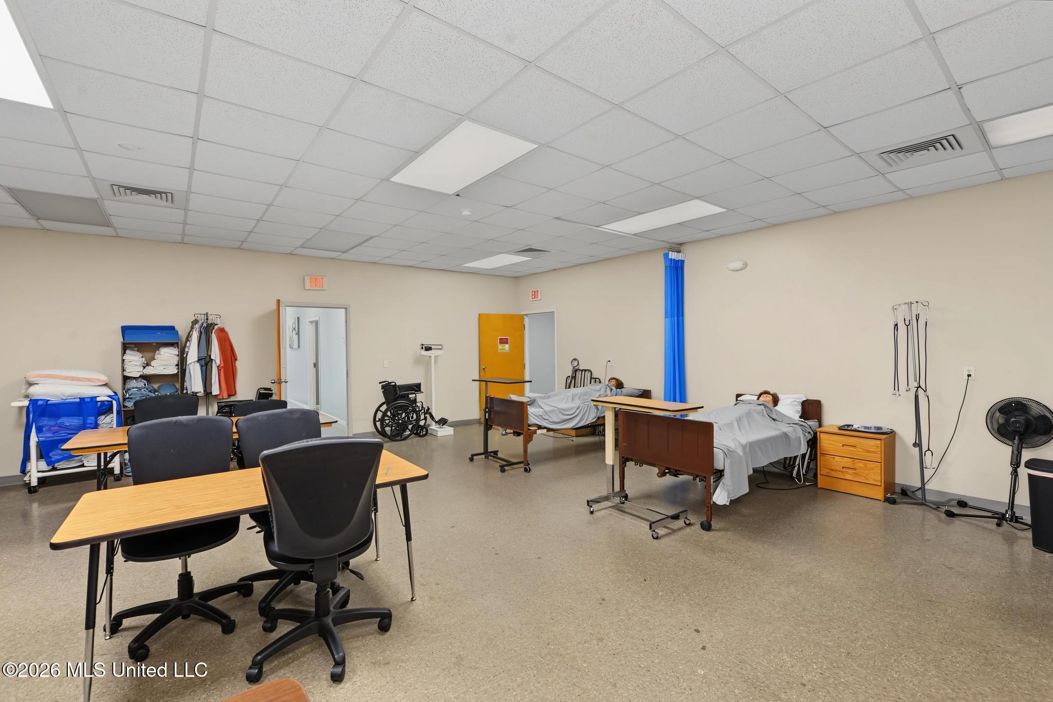 12451 Dedeaux Road Property Photo 13