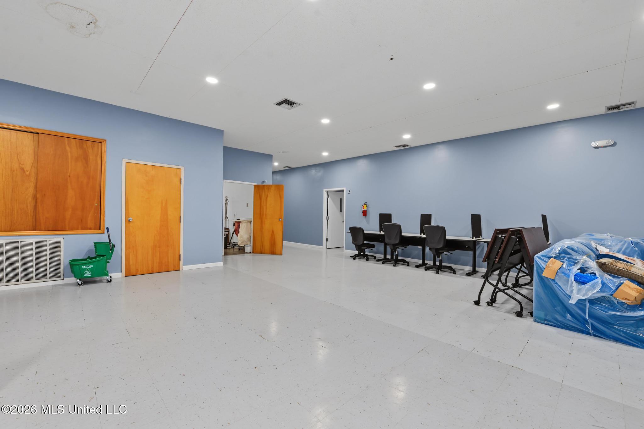 12451 Dedeaux Road Property Photo 16