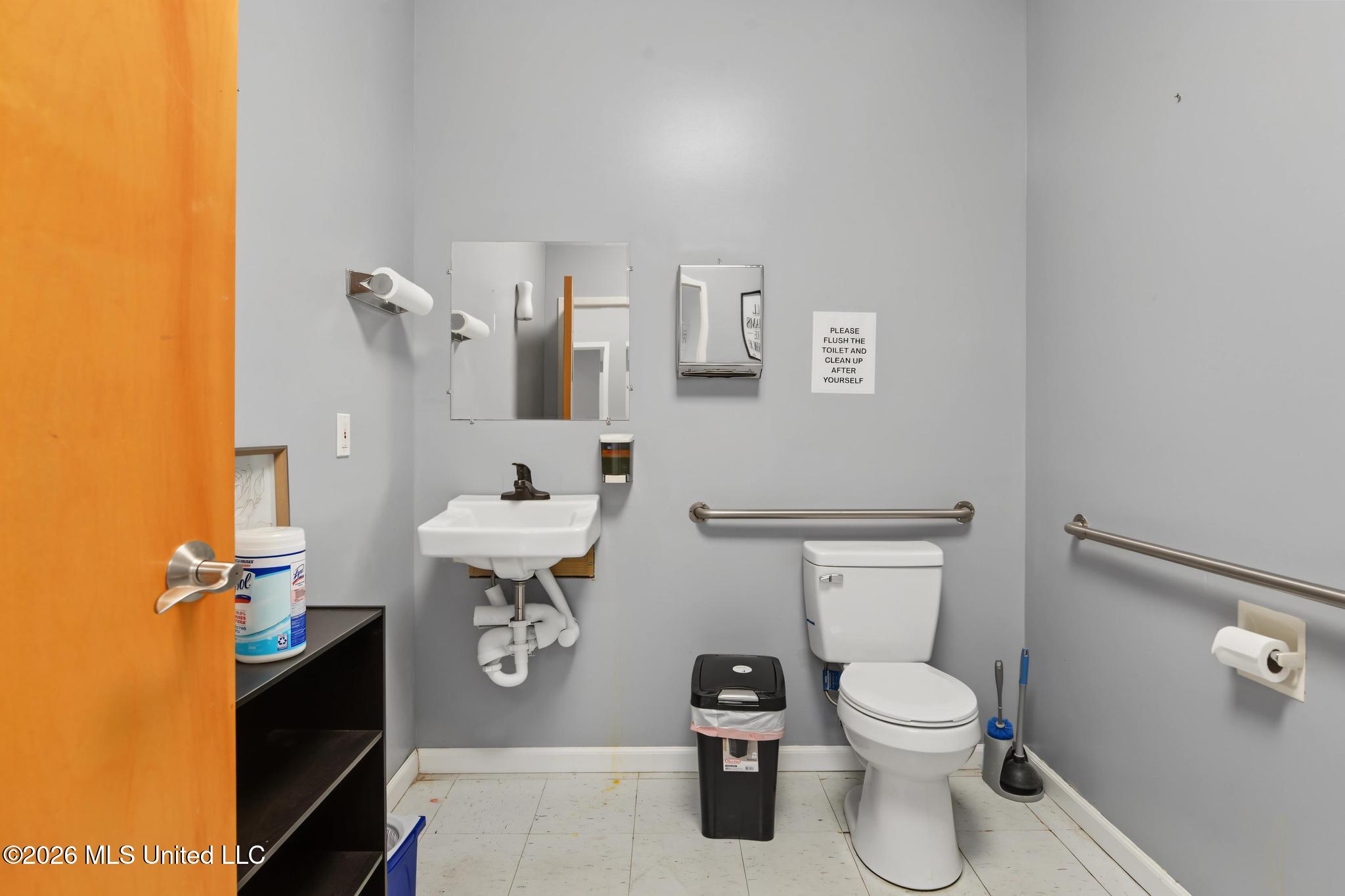 12451 Dedeaux Road Property Photo 17