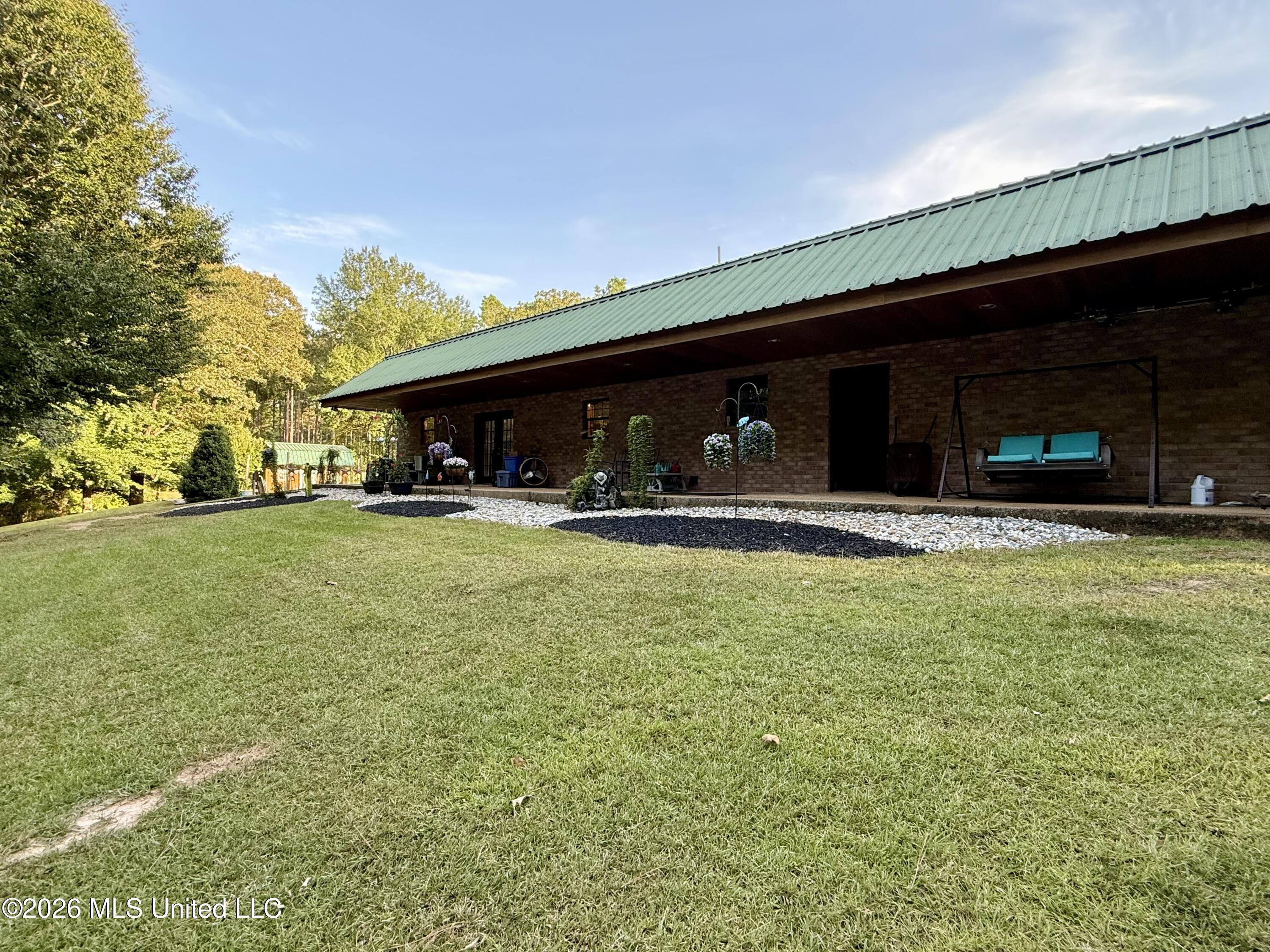 64 Greer Road Property Photo 4