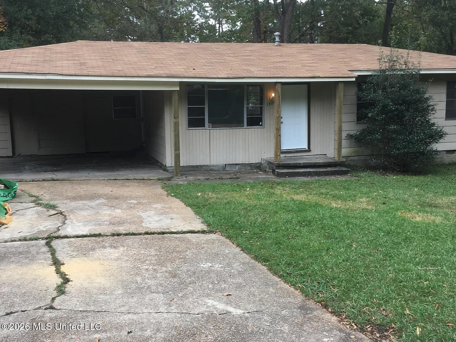 1324 Dianne Drive Property Photo 1
