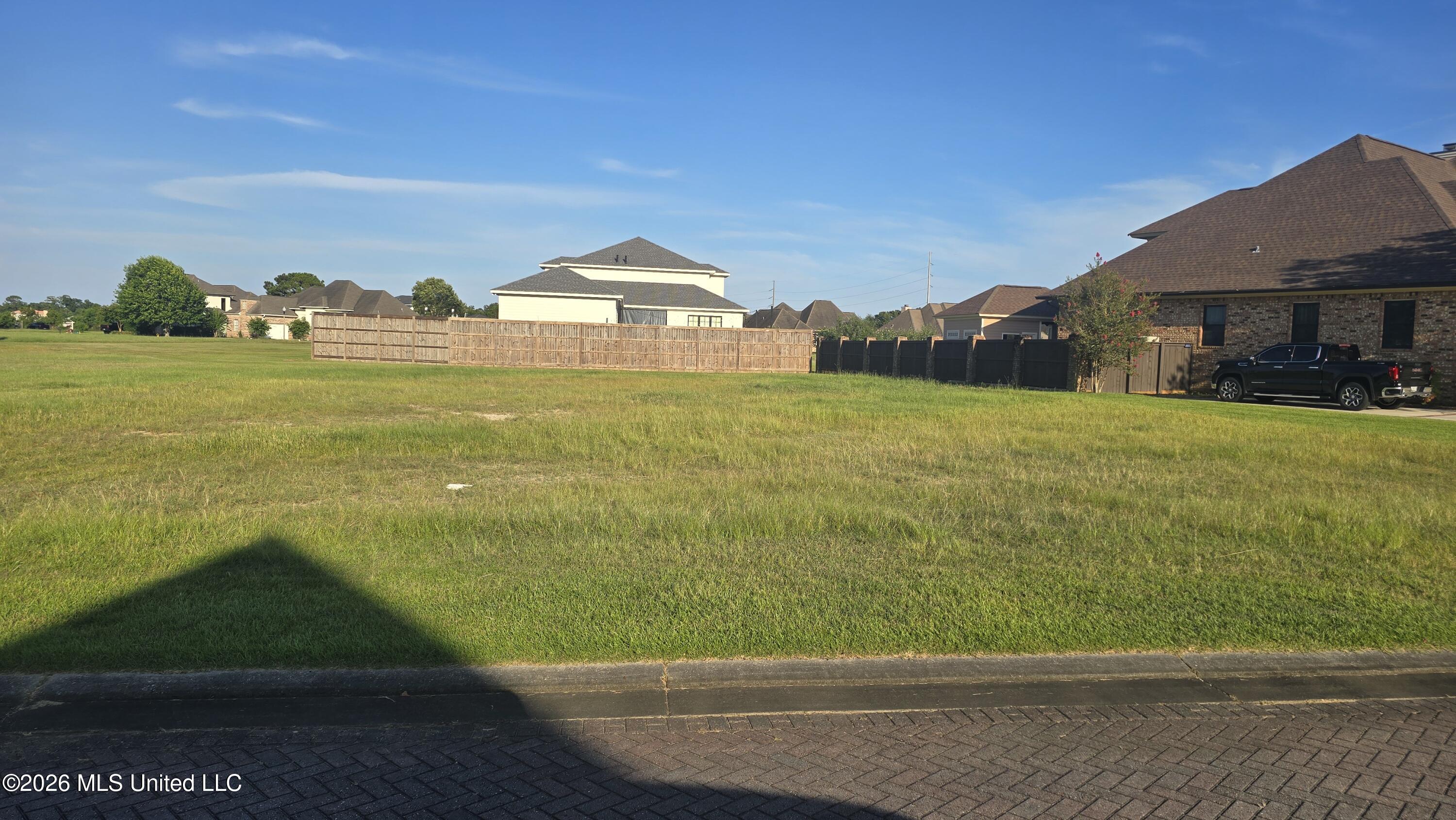 406 Goose Pointe Boulevard Property Photo 2