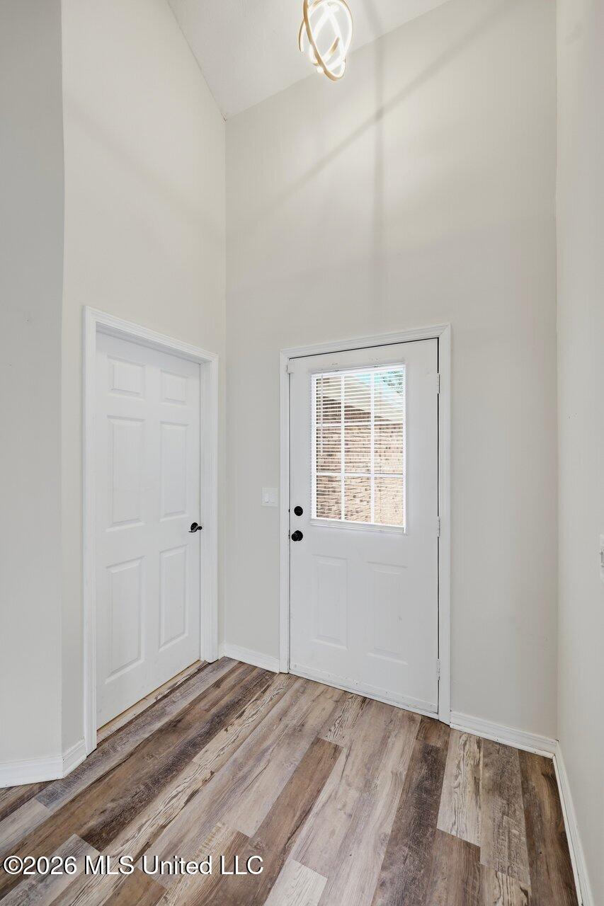 107 Huntington Hill Drive Property Photo 4
