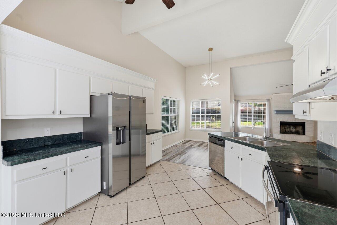 107 Huntington Hill Drive Property Photo 10