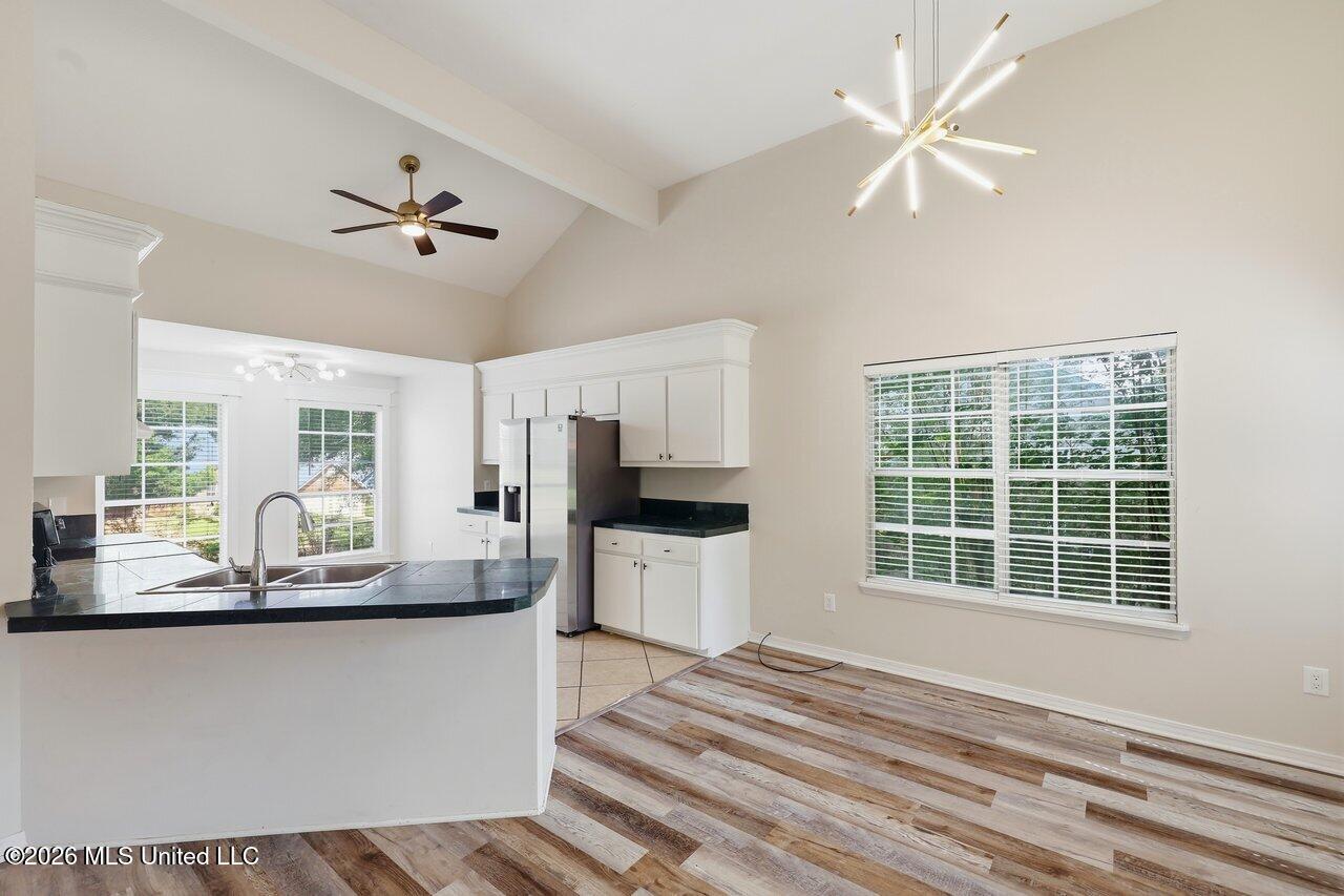 107 Huntington Hill Drive Property Photo 12