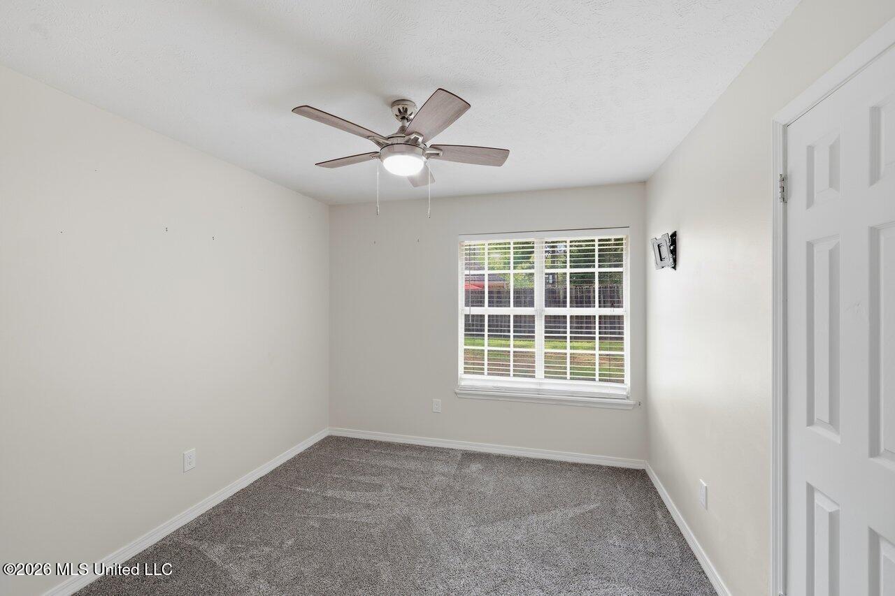 107 Huntington Hill Drive Property Photo 19