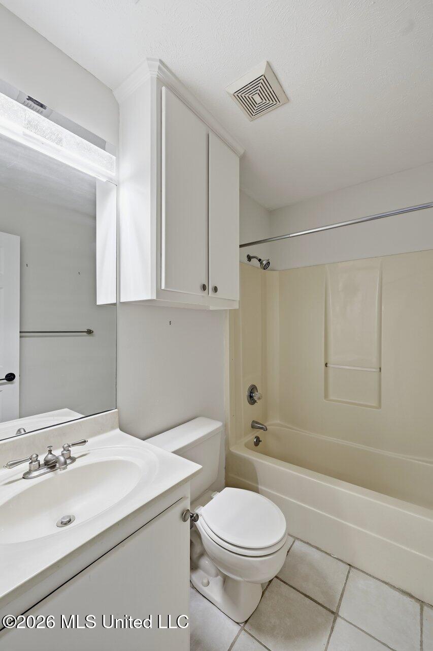 107 Huntington Hill Drive Property Photo 20