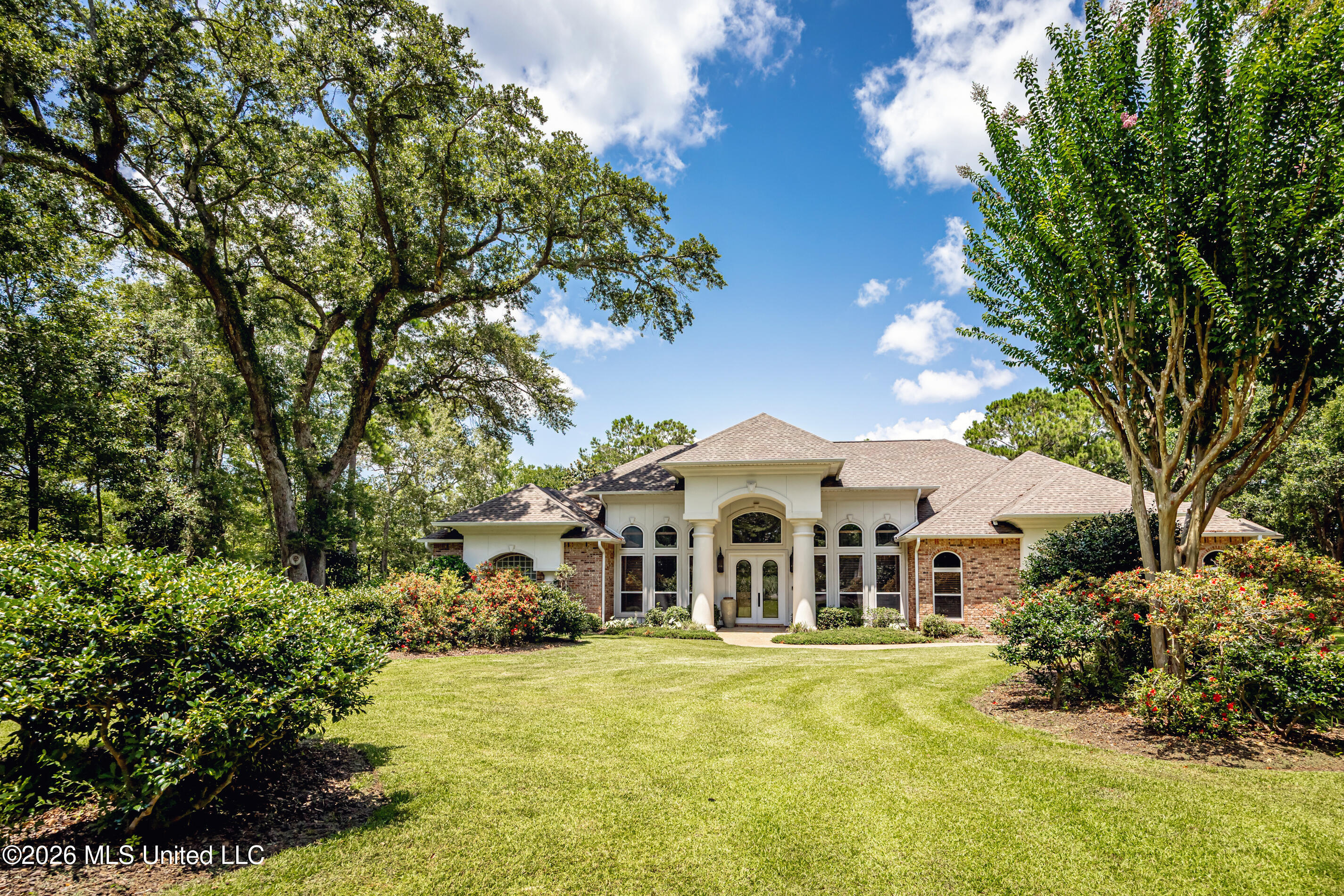 2408 Olde Oak Pointe Property Photo 1