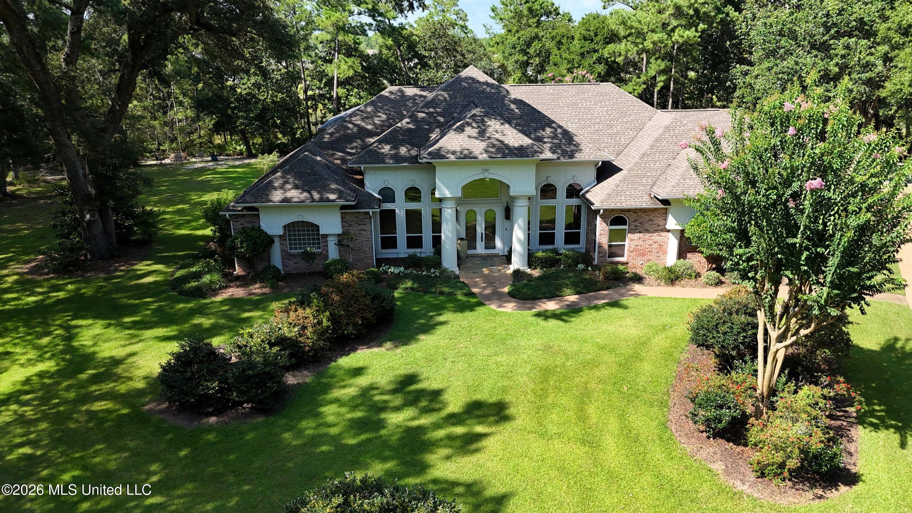2408 Olde Oak Pointe Property Photo 3