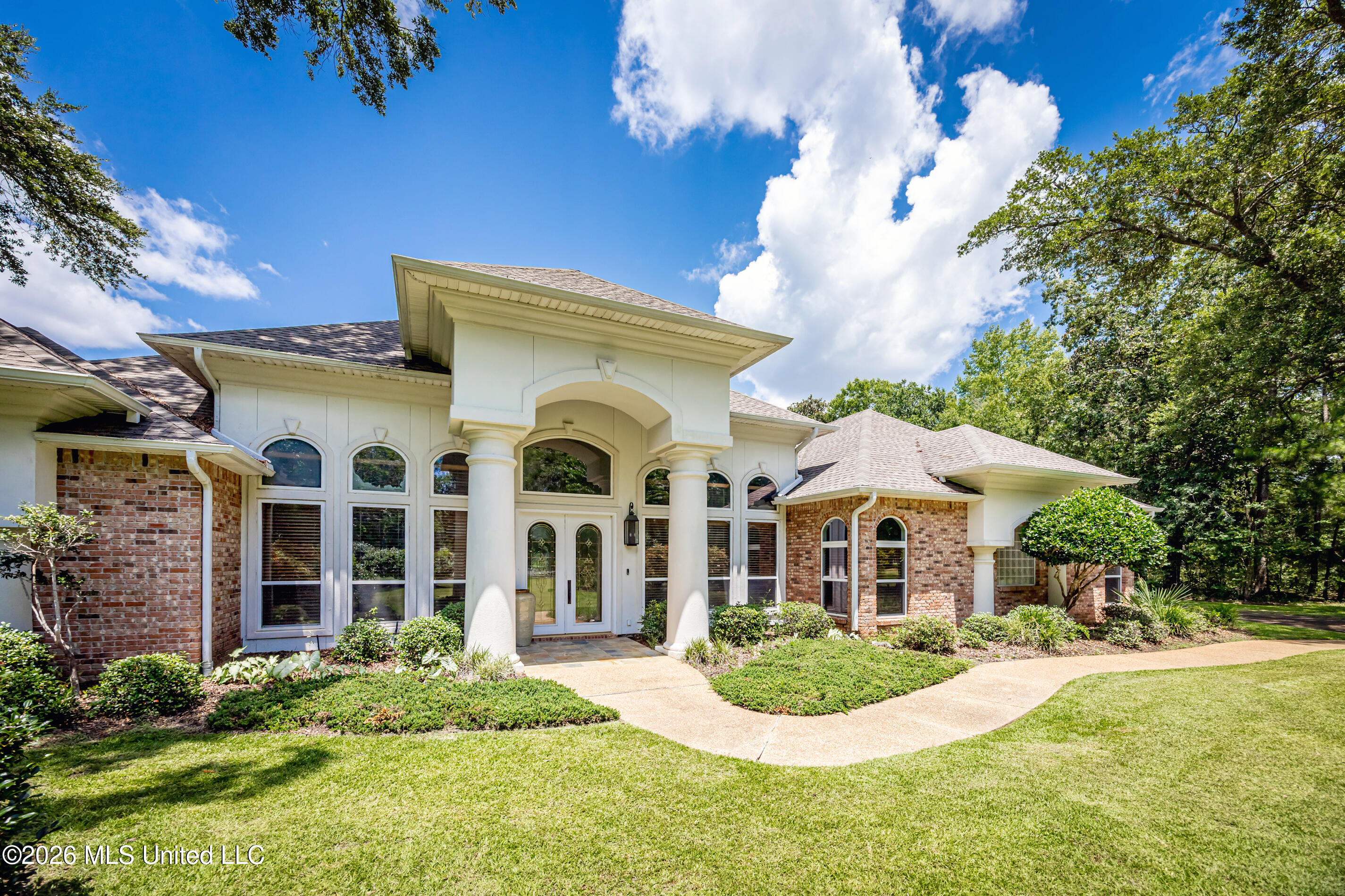 2408 Olde Oak Pointe Property Photo 9