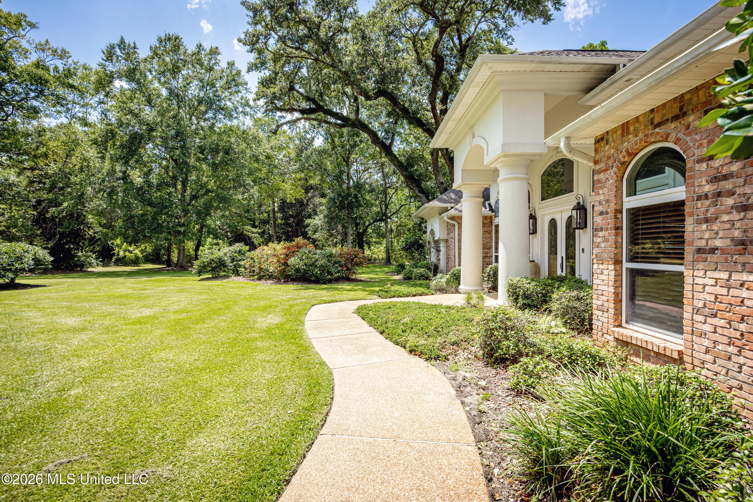 2408 Olde Oak Pointe Property Photo 12