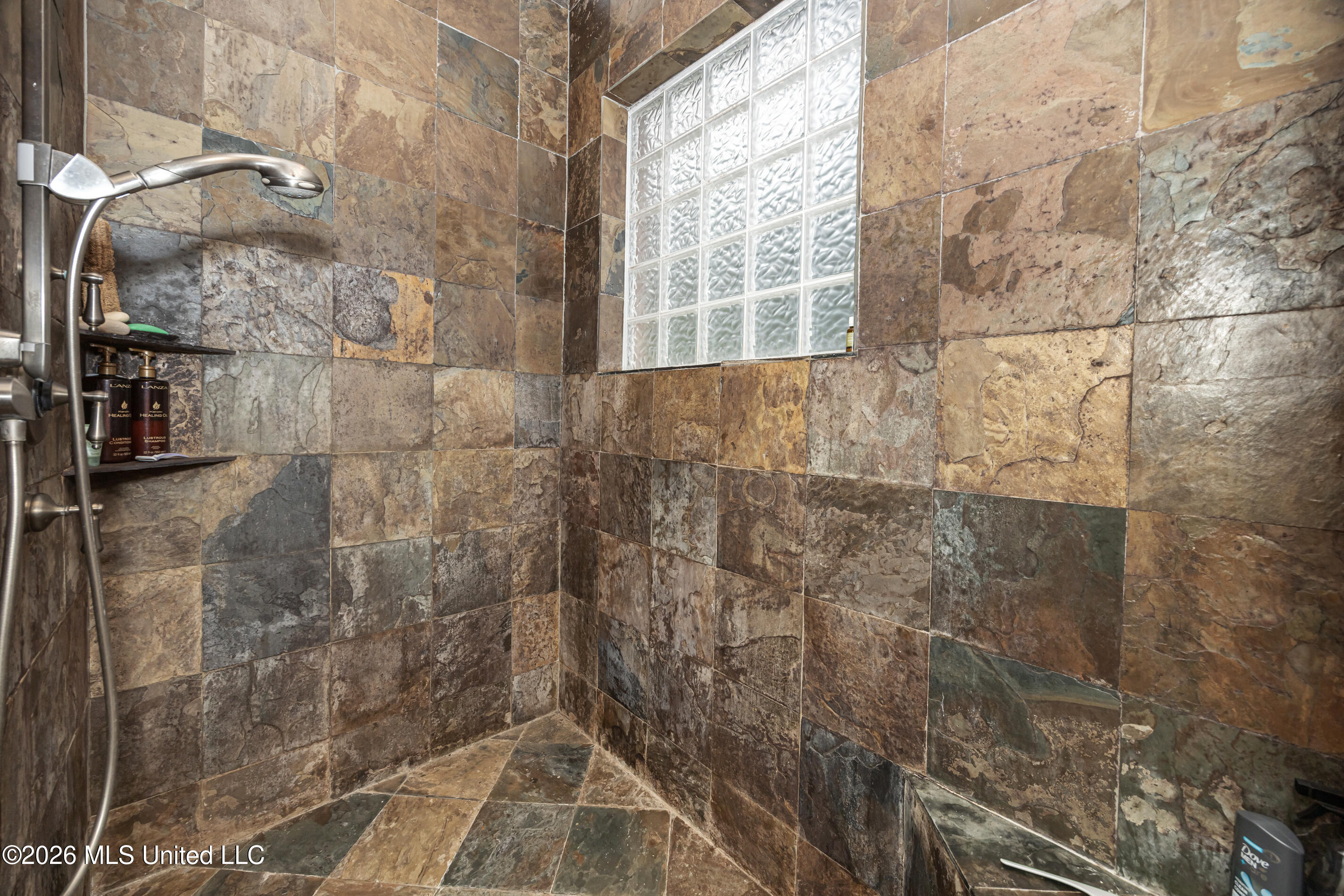2408 Olde Oak Pointe Property Photo 35
