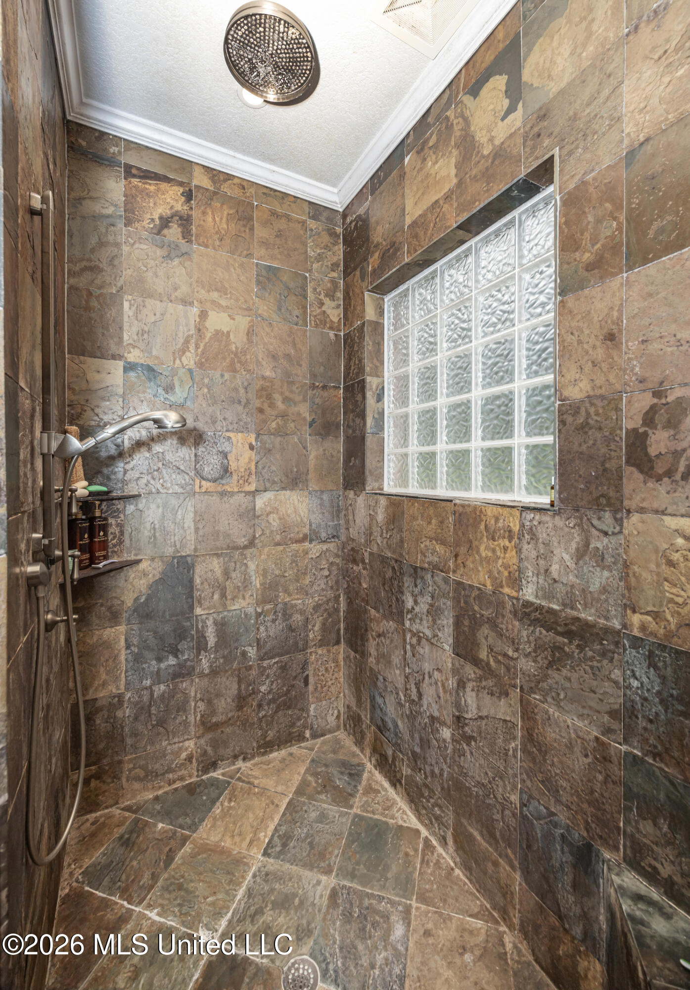 2408 Olde Oak Pointe Property Photo 36