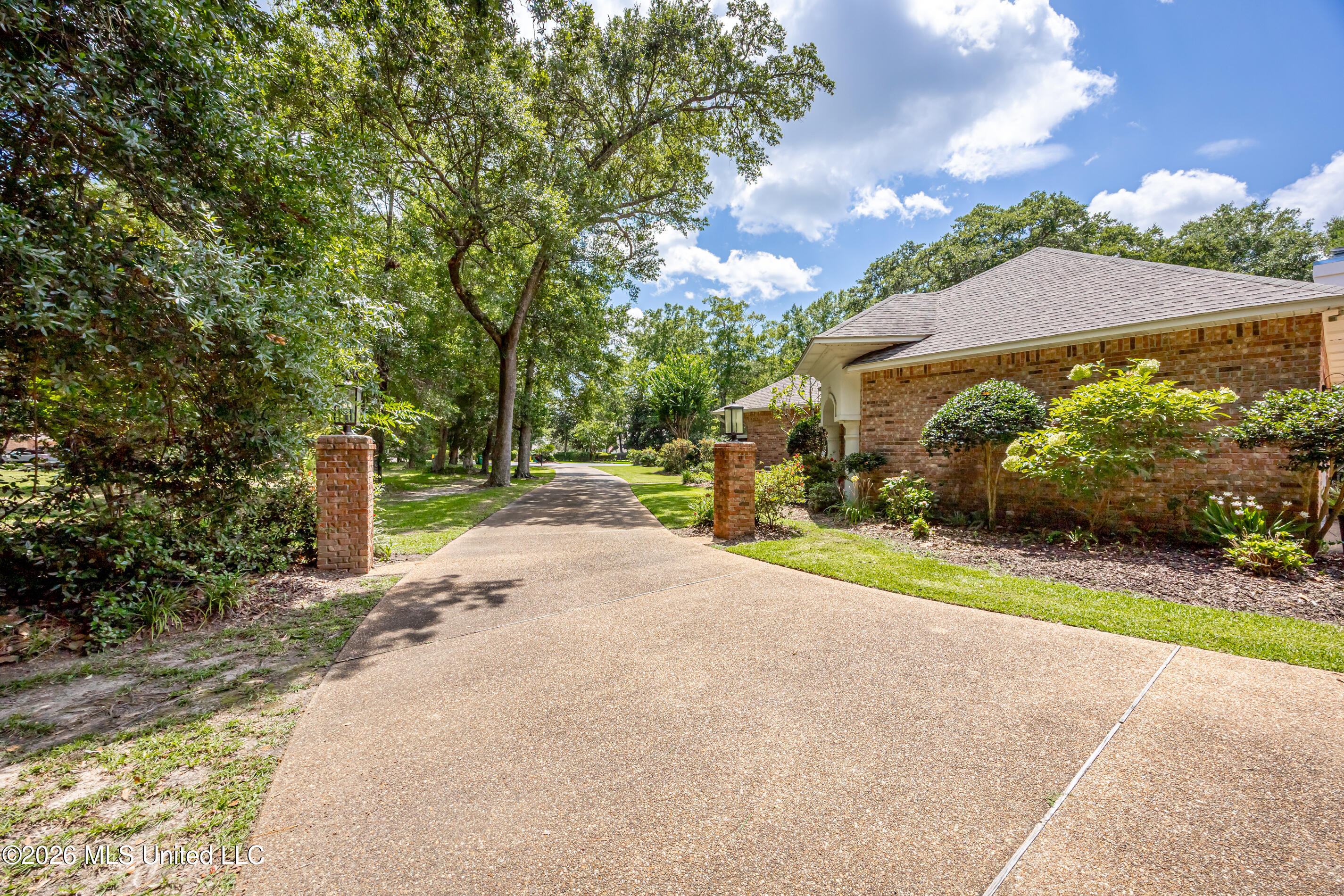 2408 Olde Oak Pointe Property Photo 71