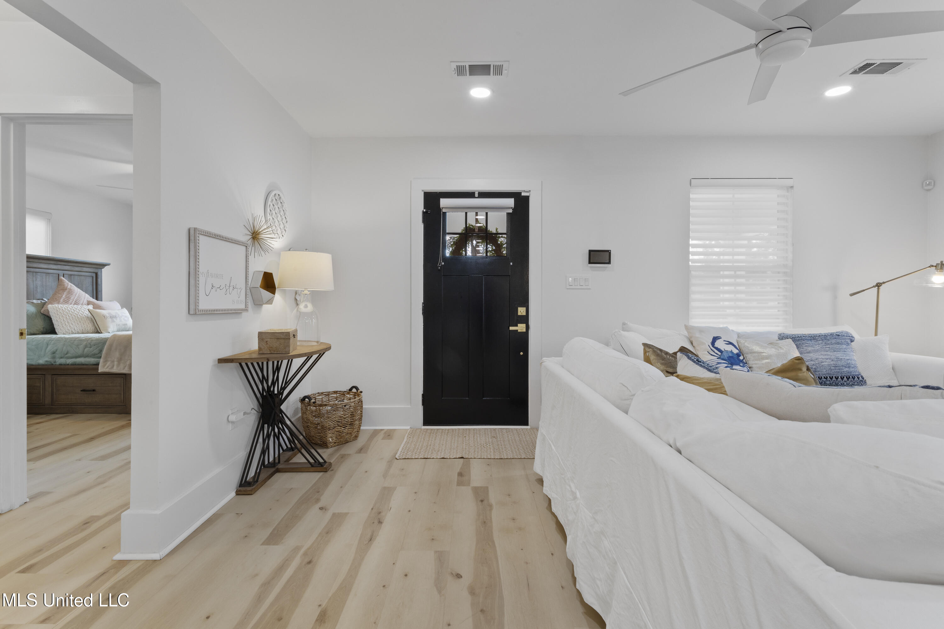 406 Russell Avenue Property Photo 12