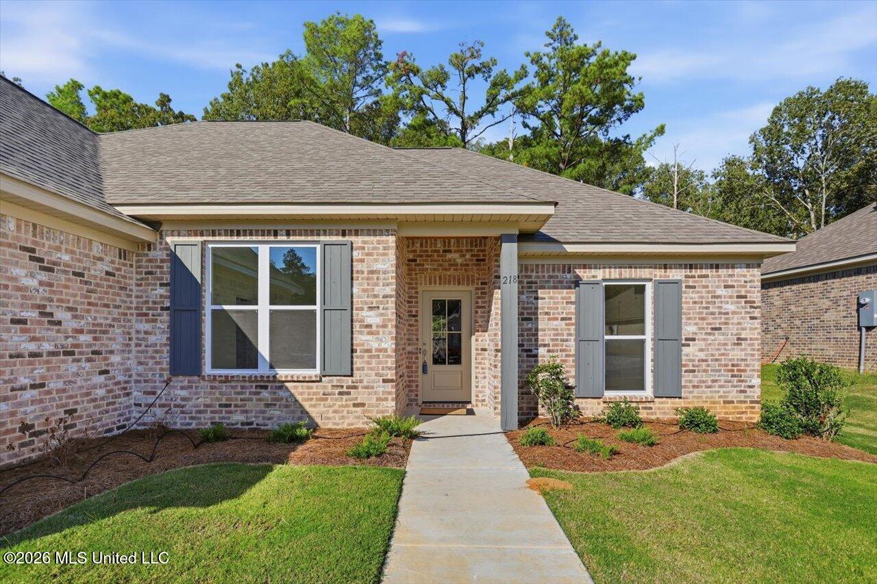218 Anderson Oaks Drive Property Photo 3