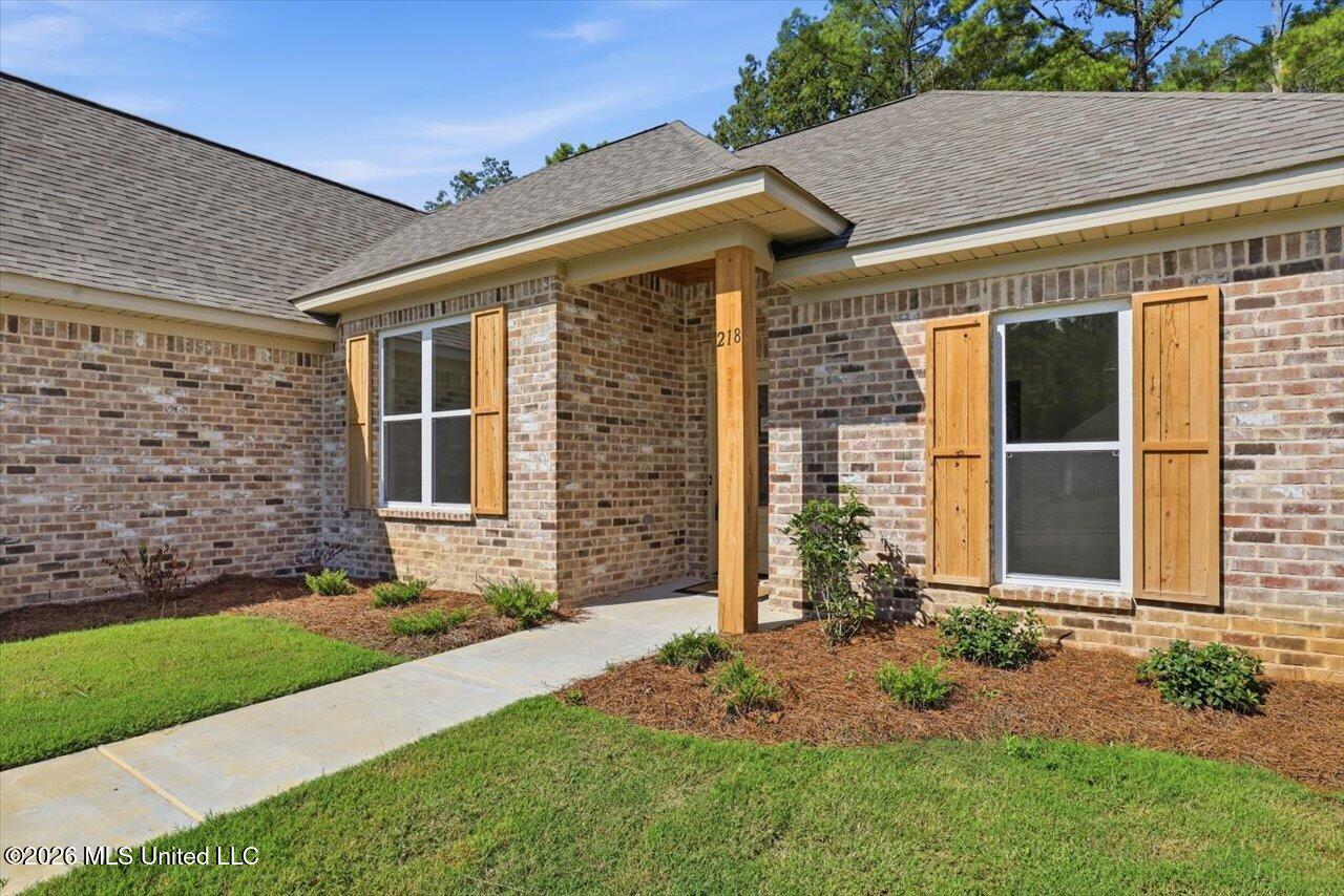 218 Anderson Oaks Drive Property Photo 5