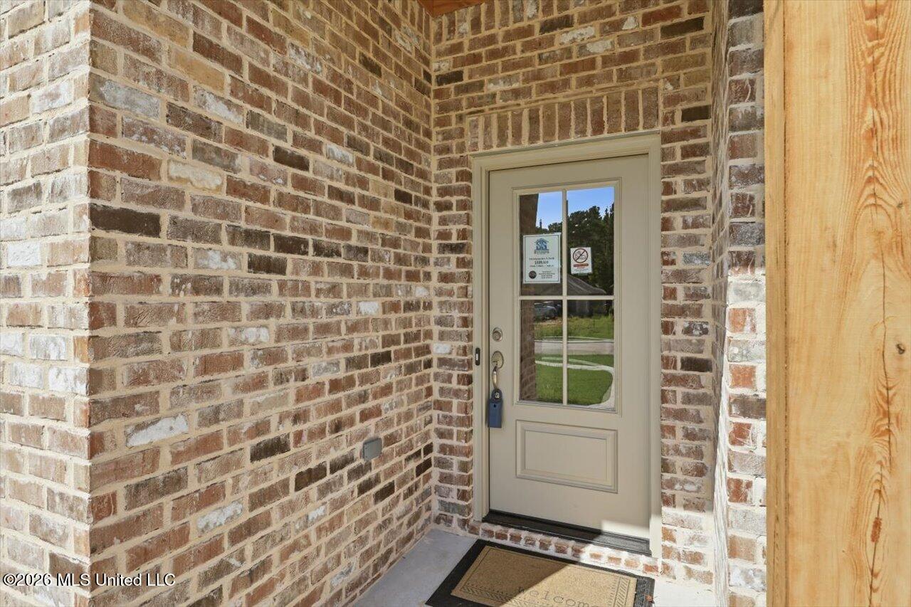 218 Anderson Oaks Drive Property Photo 6