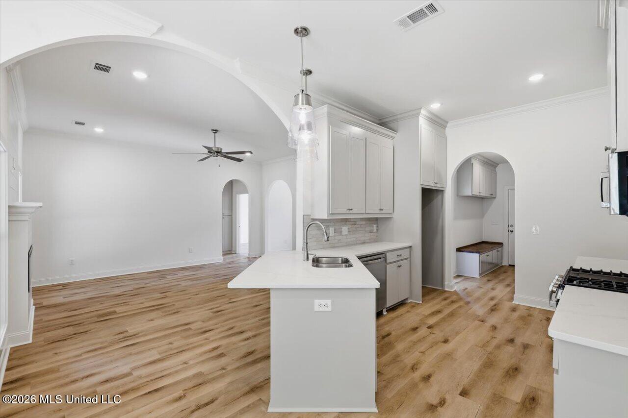 218 Anderson Oaks Drive Property Photo 11