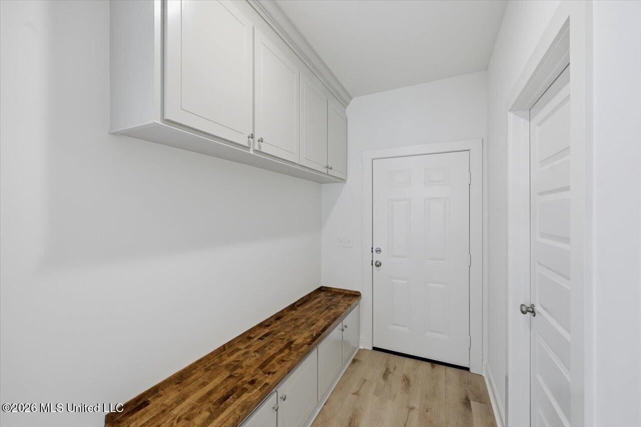 218 Anderson Oaks Drive Property Photo 17