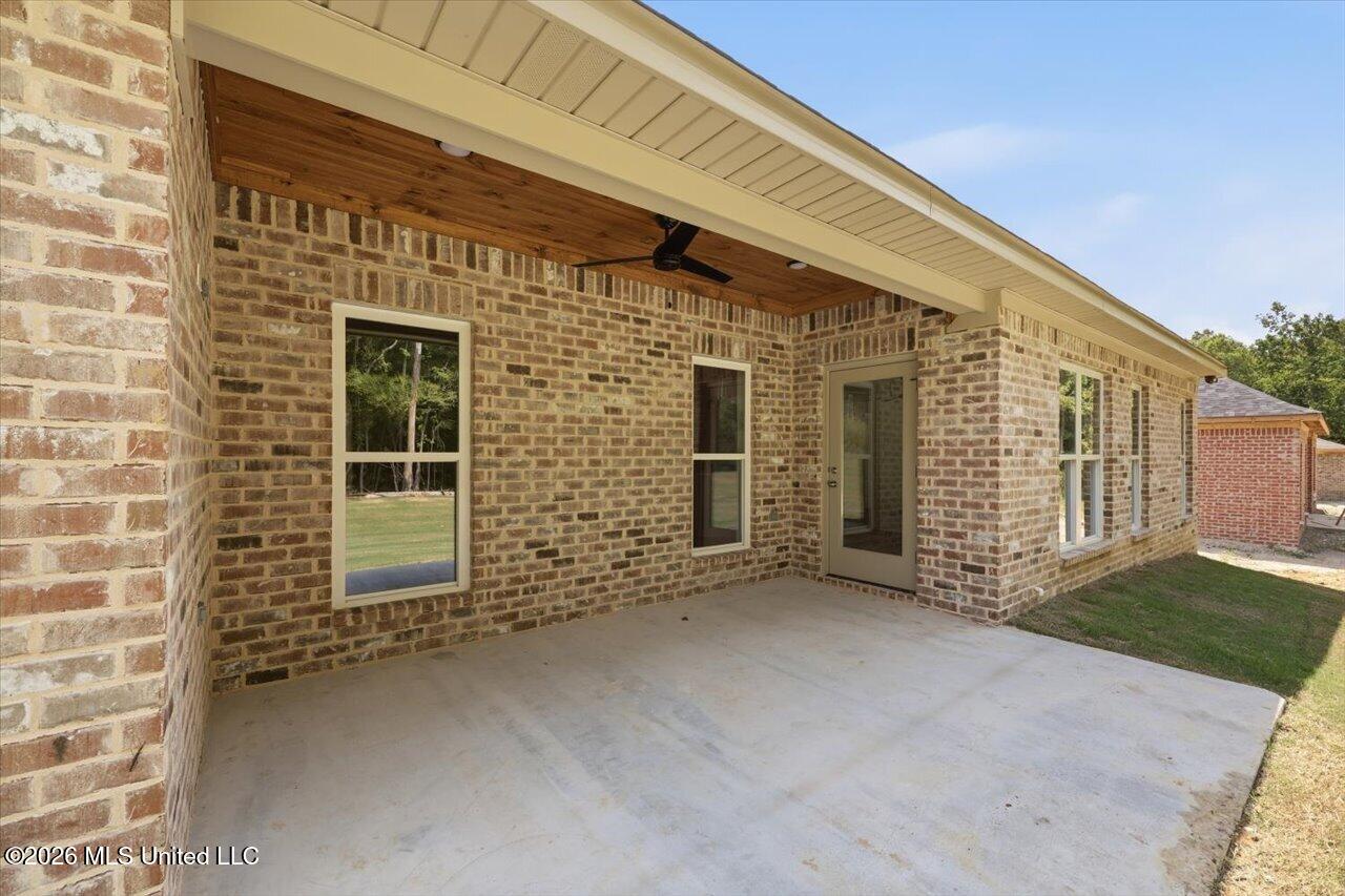 218 Anderson Oaks Drive Property Photo 42