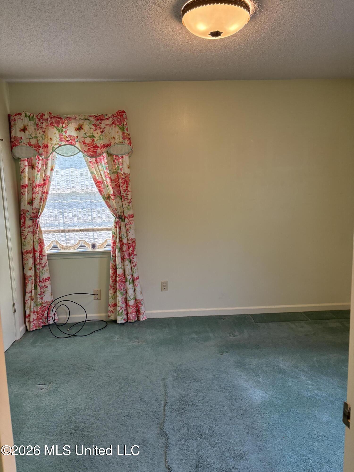 458 Maple Street Property Photo 9
