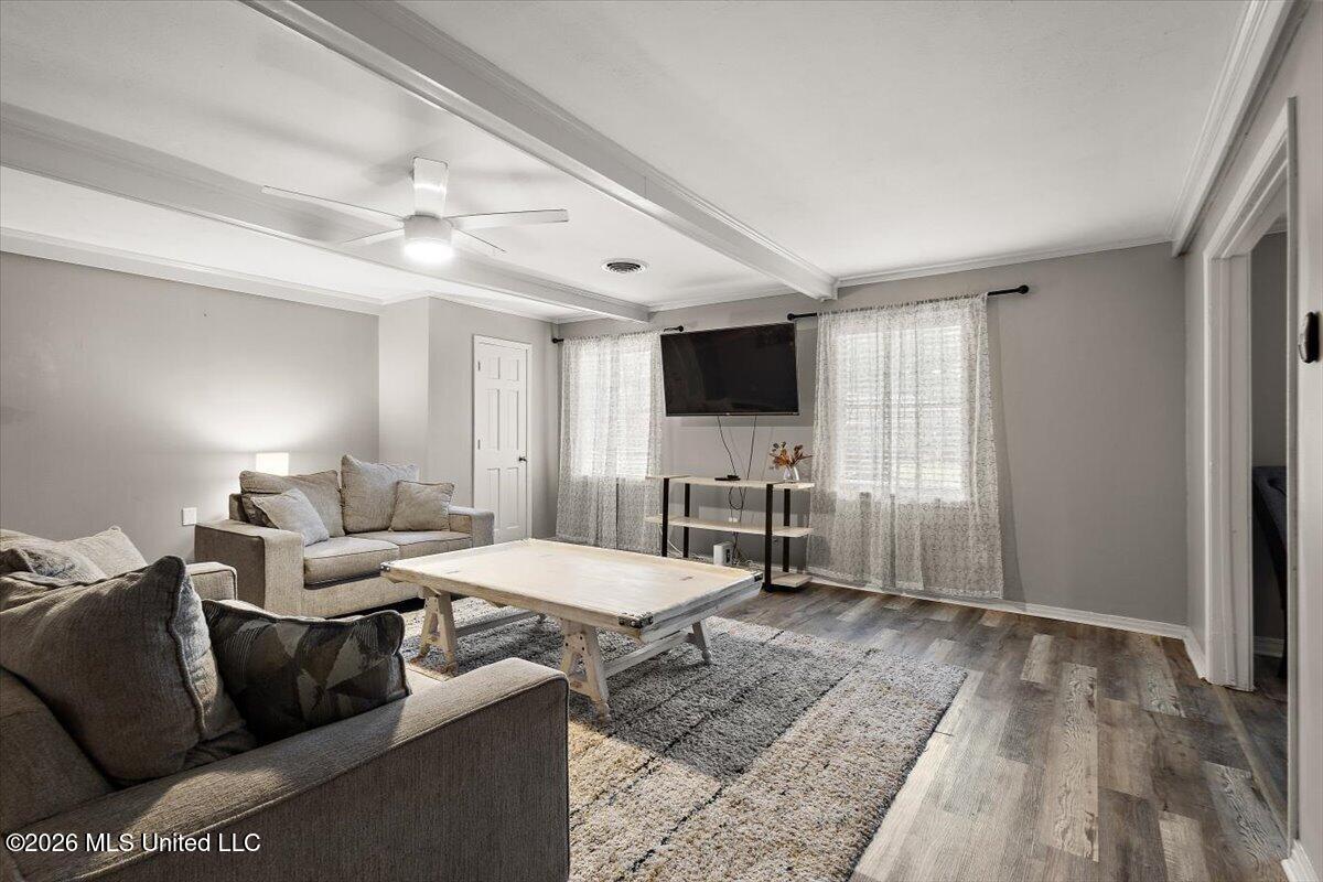 1204 Deerfield Lane Property Photo 8