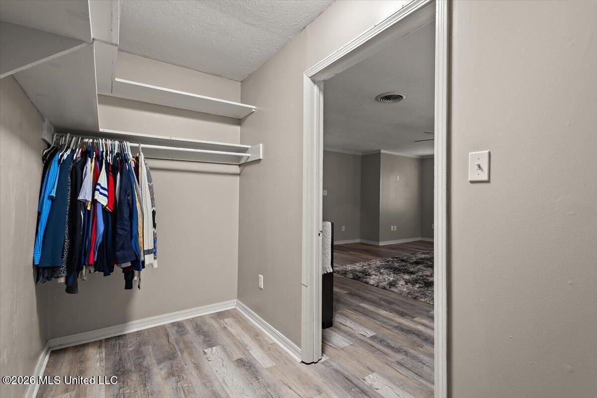 1204 Deerfield Lane Property Photo 28