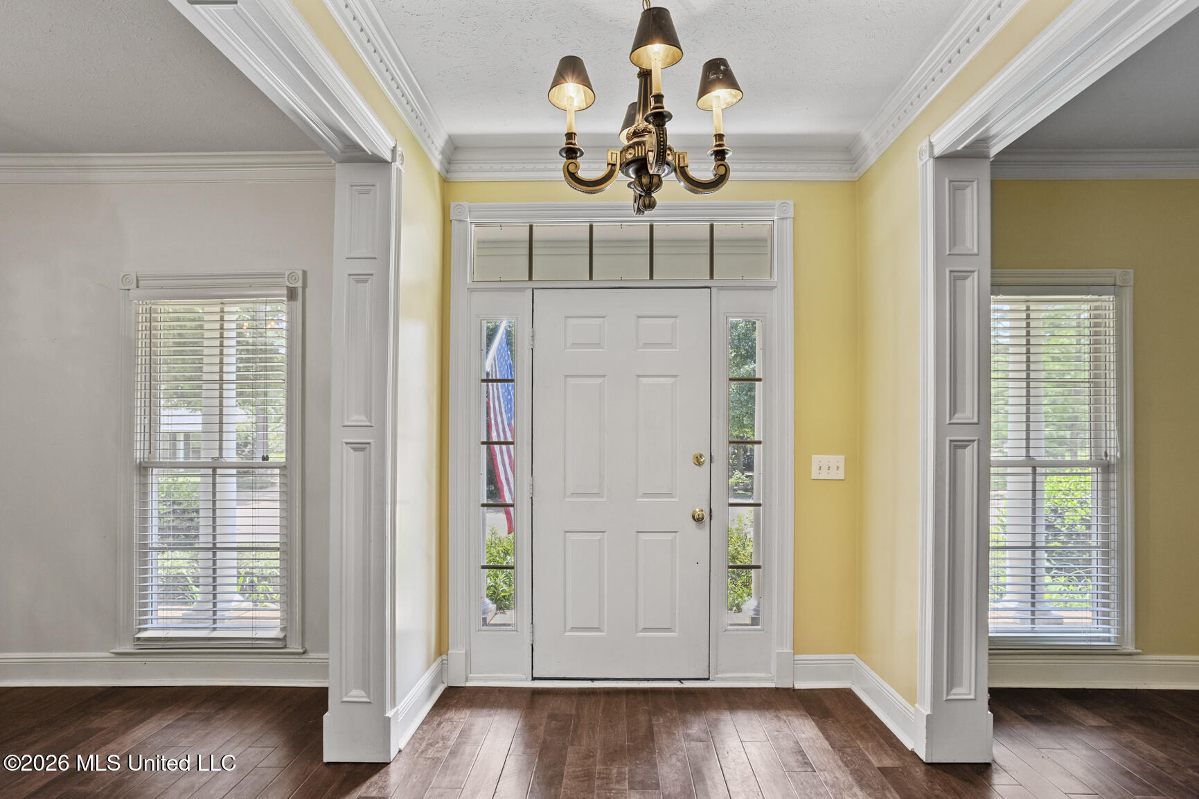 614 Kinsington Court Property Photo 3
