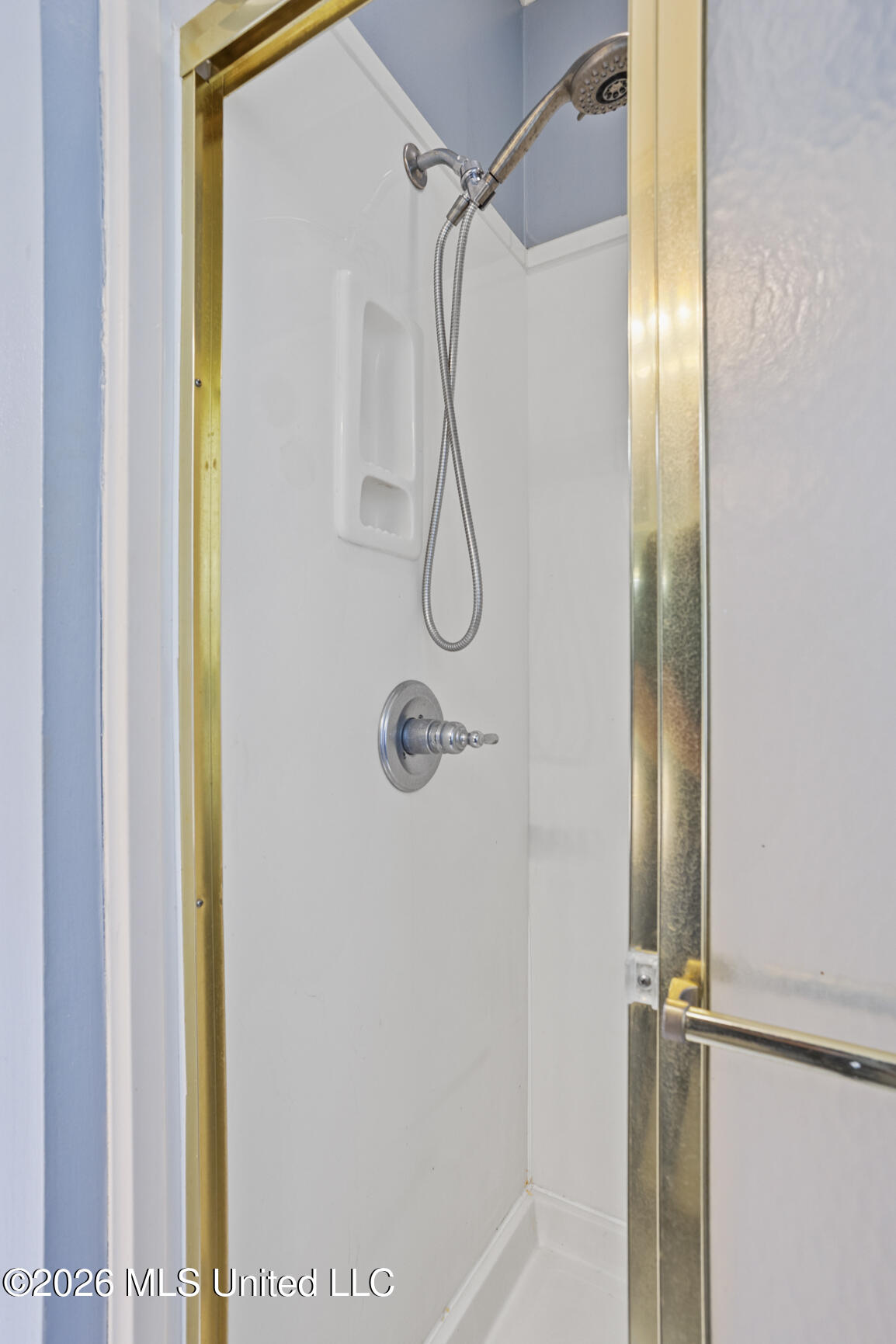614 Kinsington Court Property Photo 29