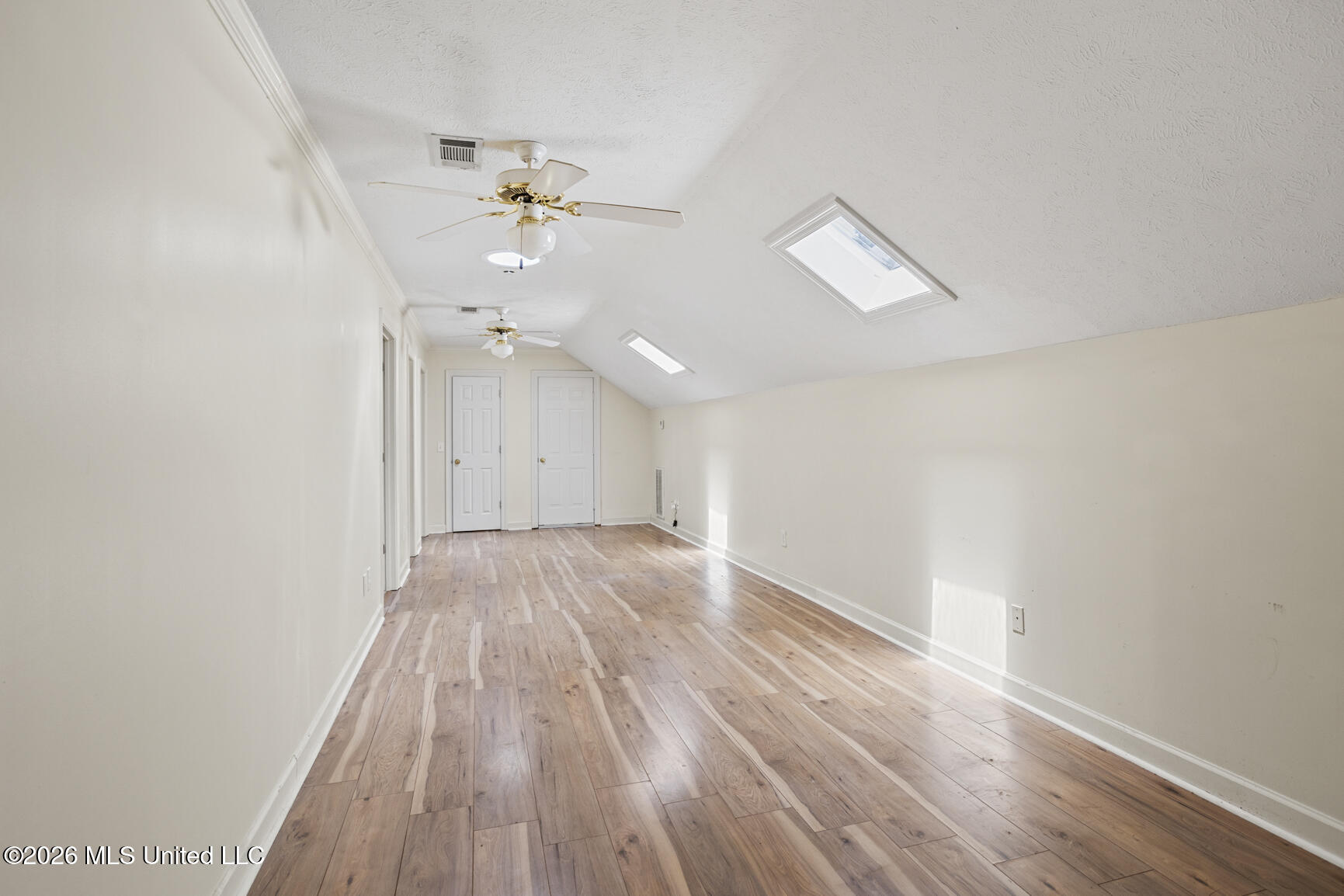 614 Kinsington Court Property Photo 36