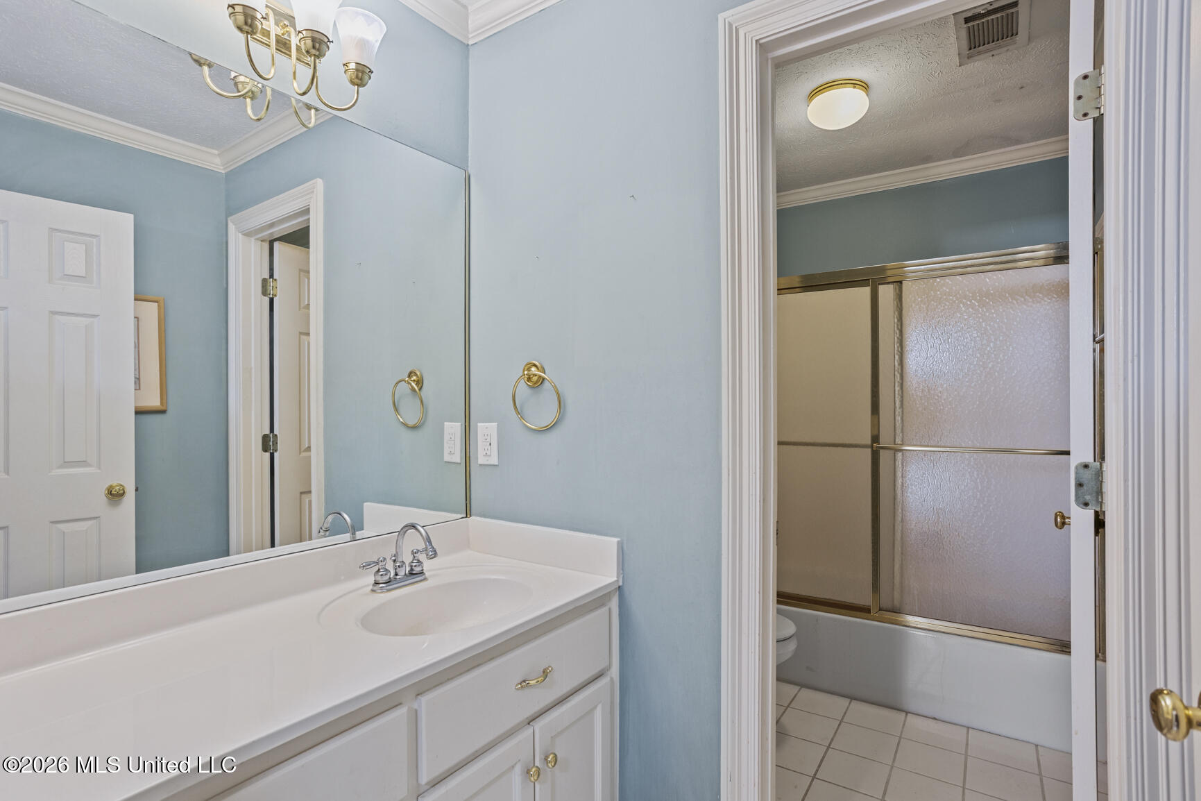 614 Kinsington Court Property Photo 39