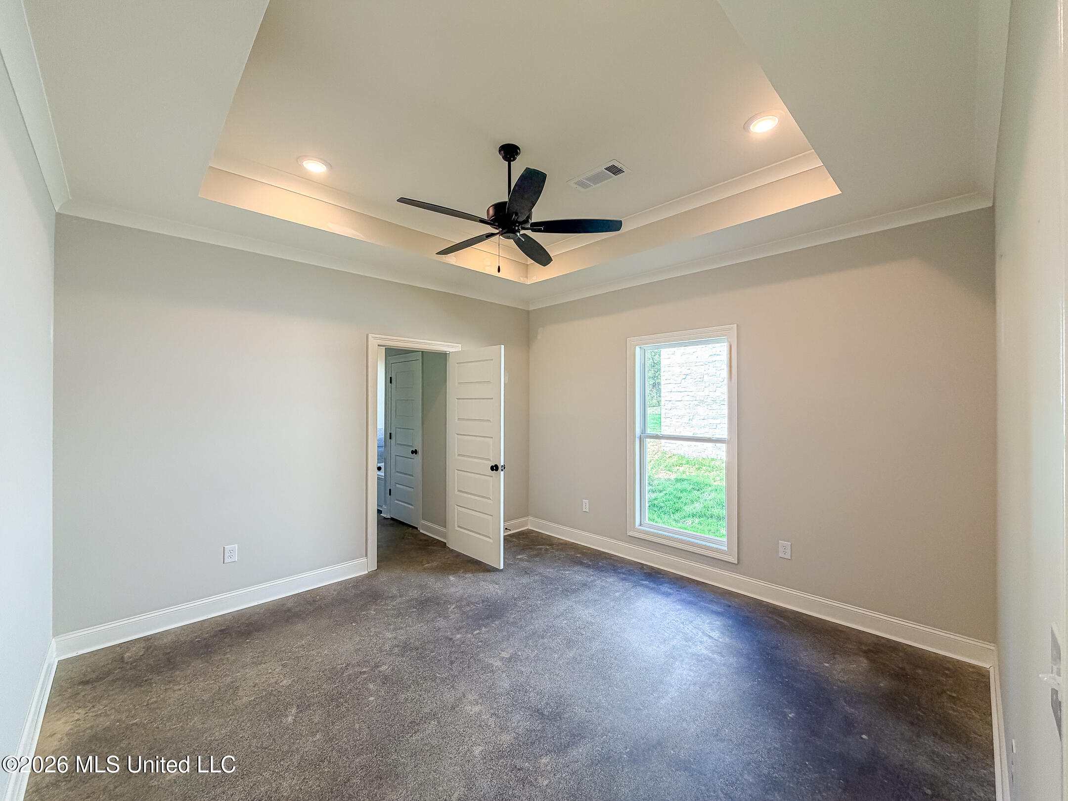 999 Riverside Lane Property Photo 7