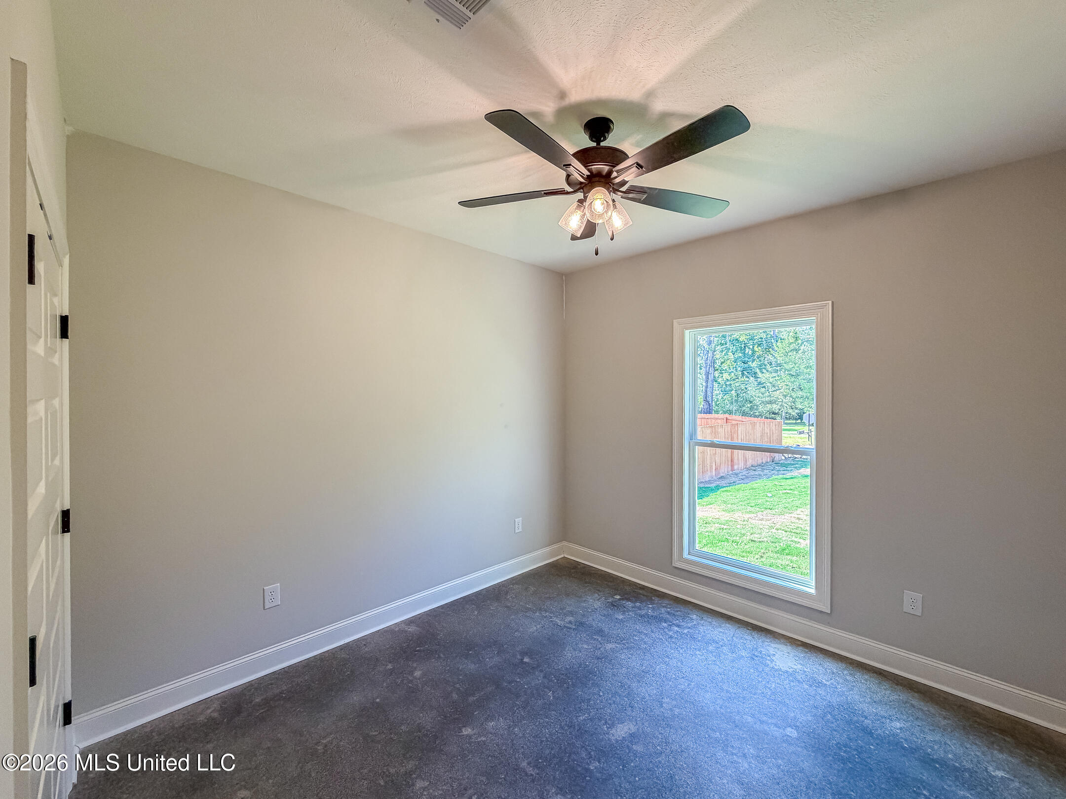 999 Riverside Lane Property Photo 17